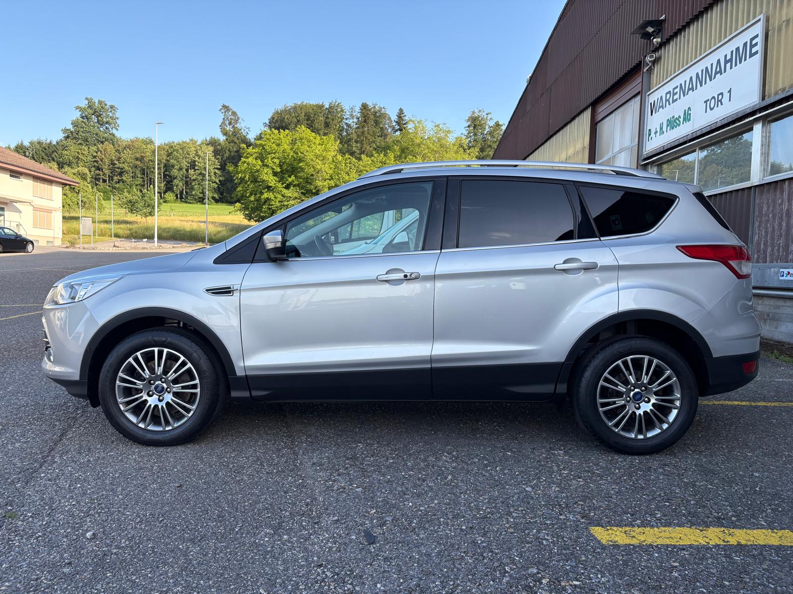 FORD Kuga 2.0 TDCi Titanium 4WD PowerShift-image-3