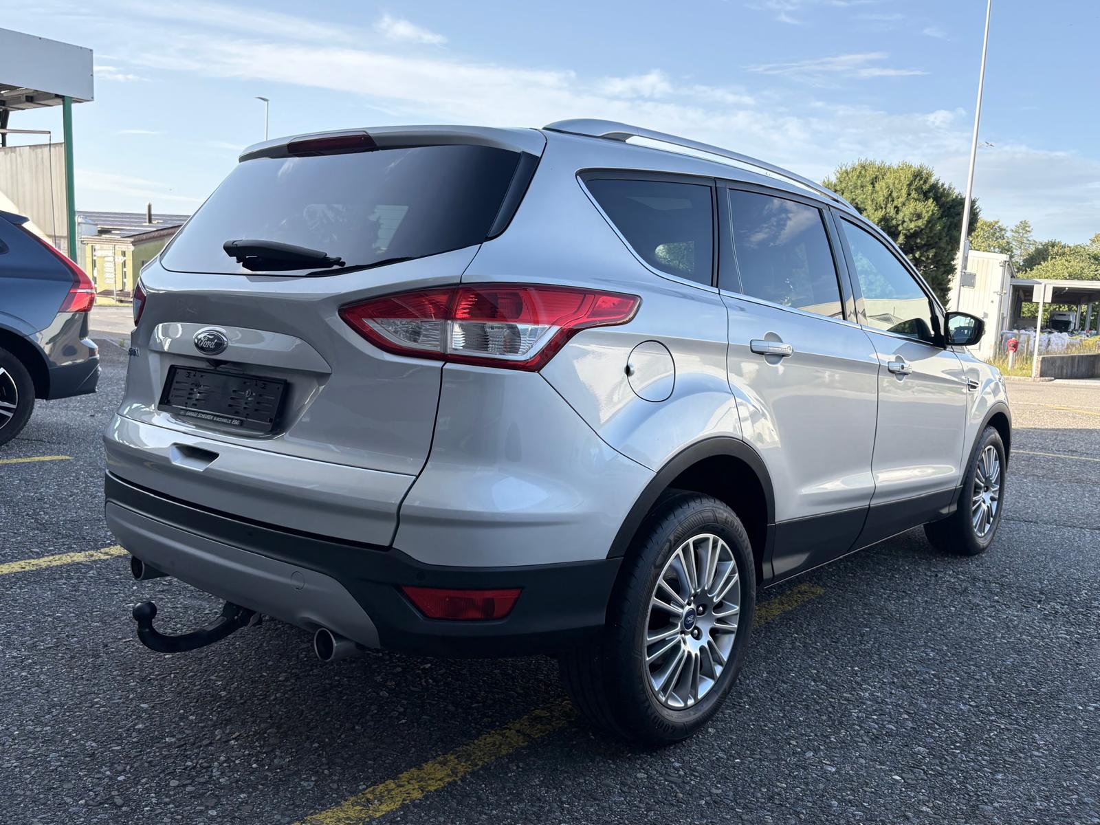 FORD Kuga 2.0 TDCi Titanium 4WD PowerShift-image-1