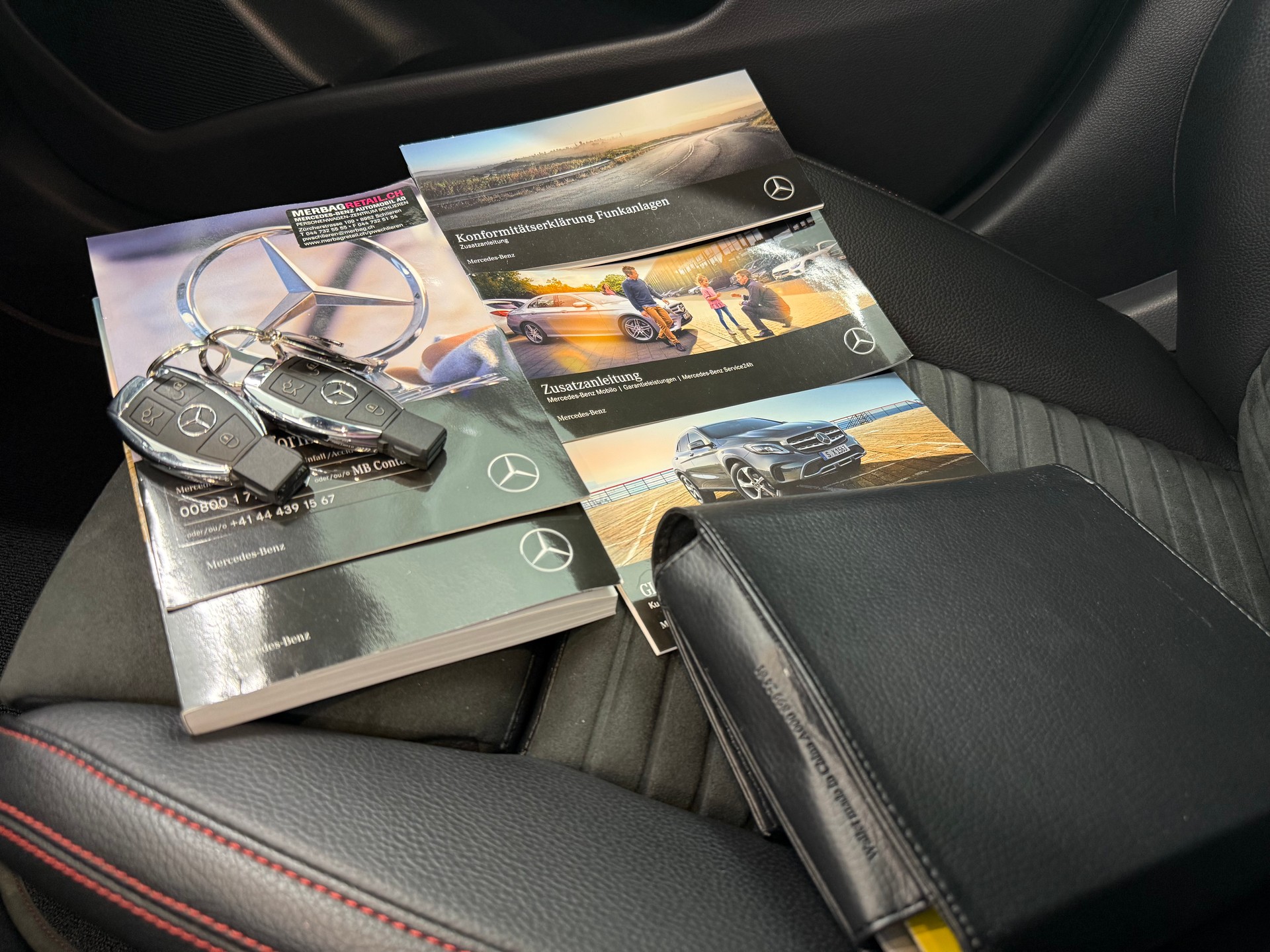 MERCEDES-BENZ GLA 220 AMG Line 4Matic 7G-DCT-image-29