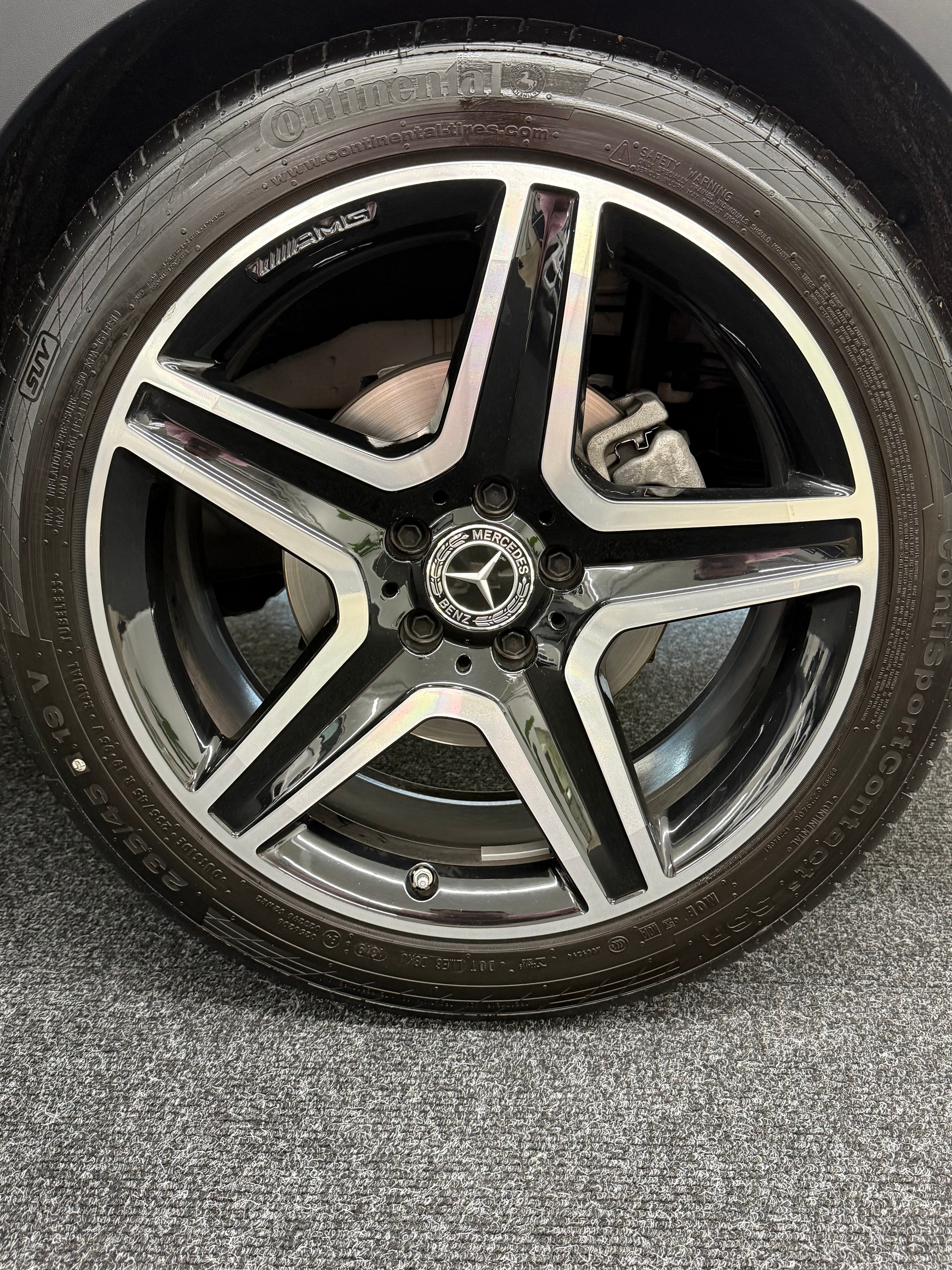 MERCEDES-BENZ GLA 220 AMG Line 4Matic 7G-DCT-image-13