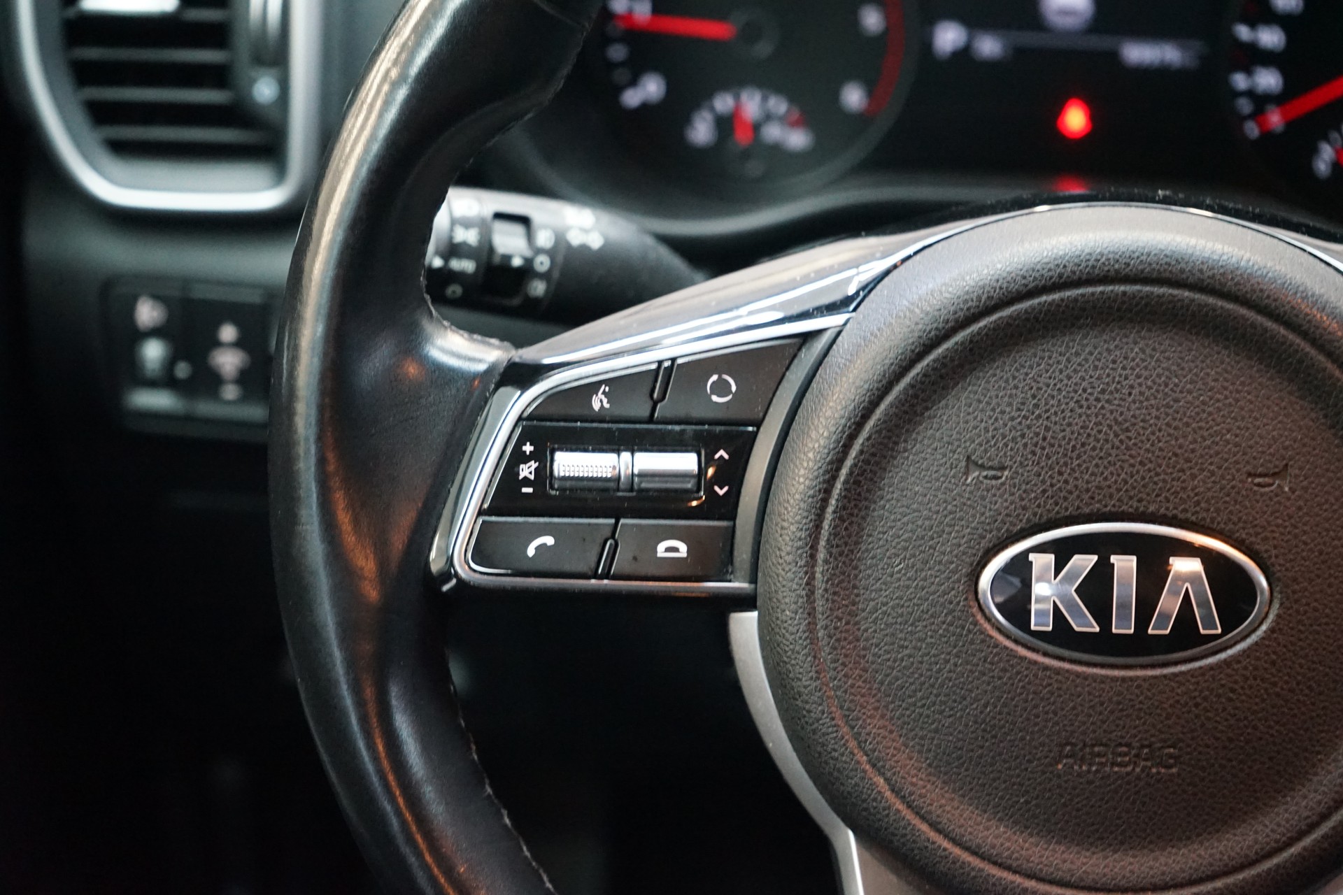 KIA Sportage 1.6CRDi Mild Hybrid Sportage 4WD DCT-image-9