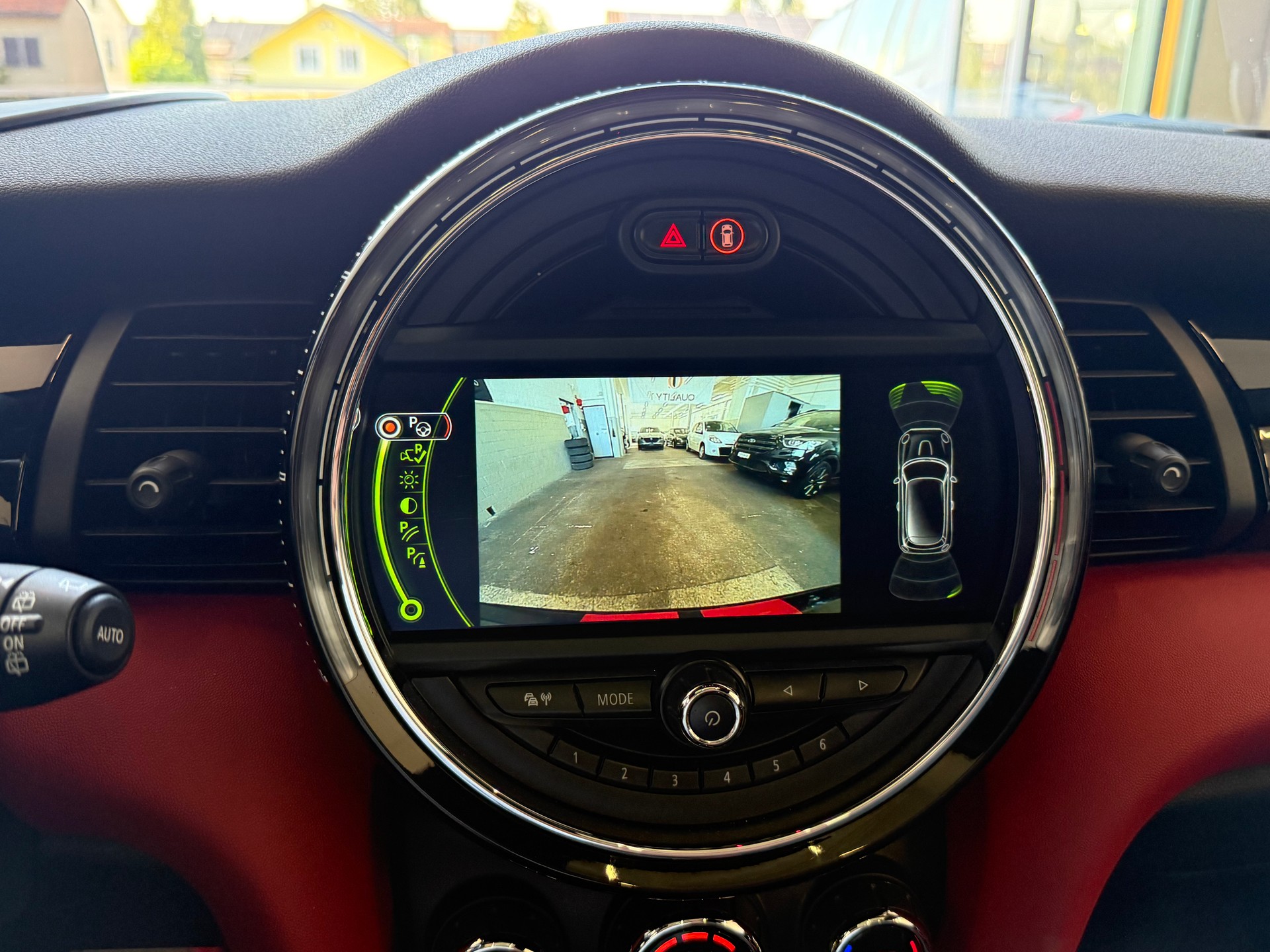 MINI Cooper John Cooper Works Steptronic-image-13
