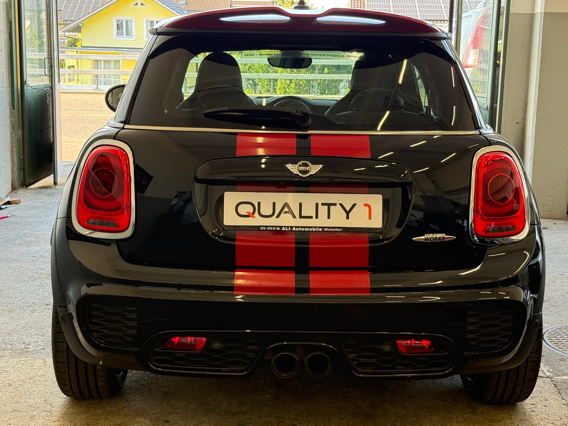 MINI Cooper John Cooper Works Steptronic-image-4