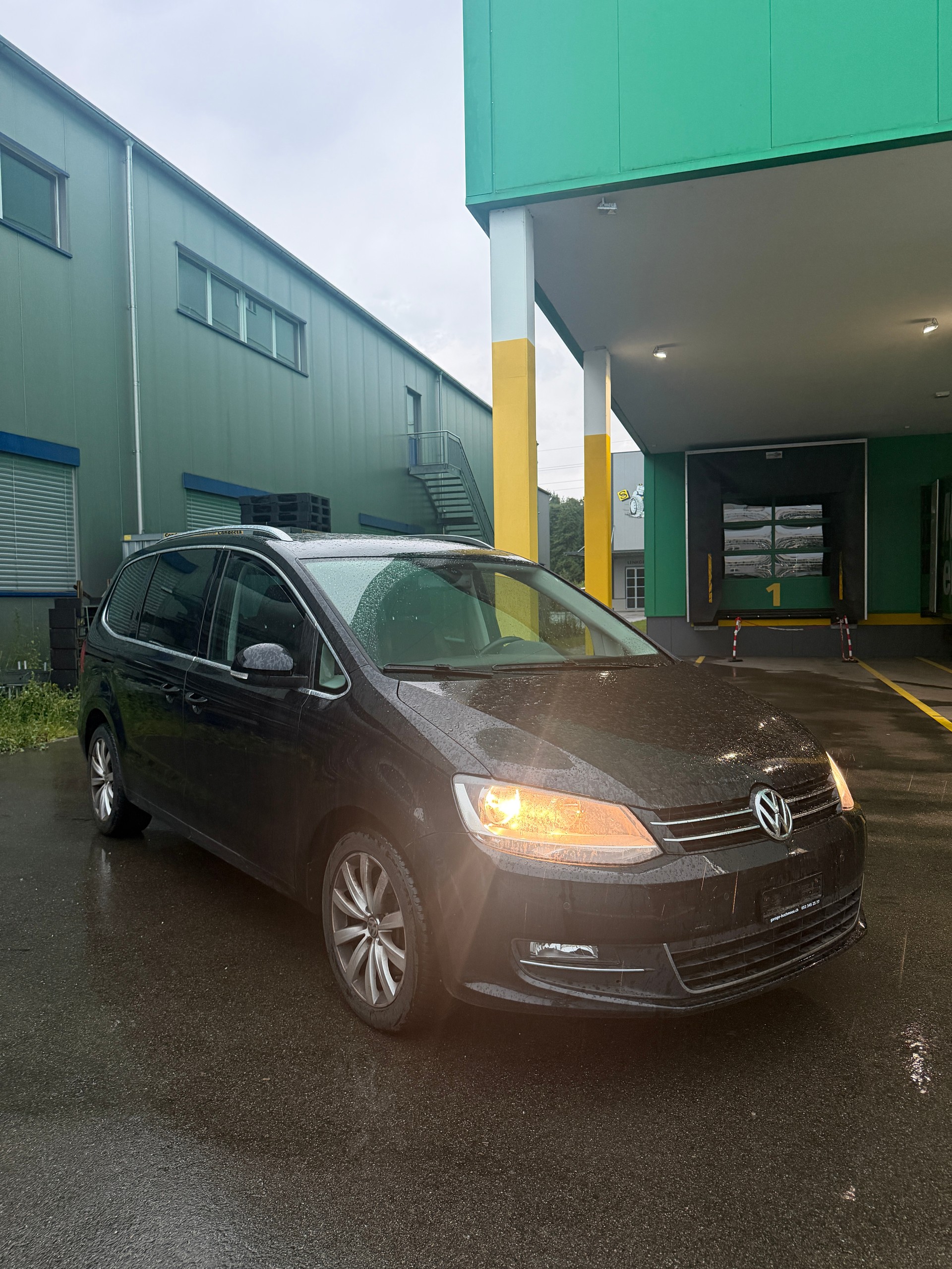 VW Sharan 2.0 TDI BMT Comfortline DSG-image-2