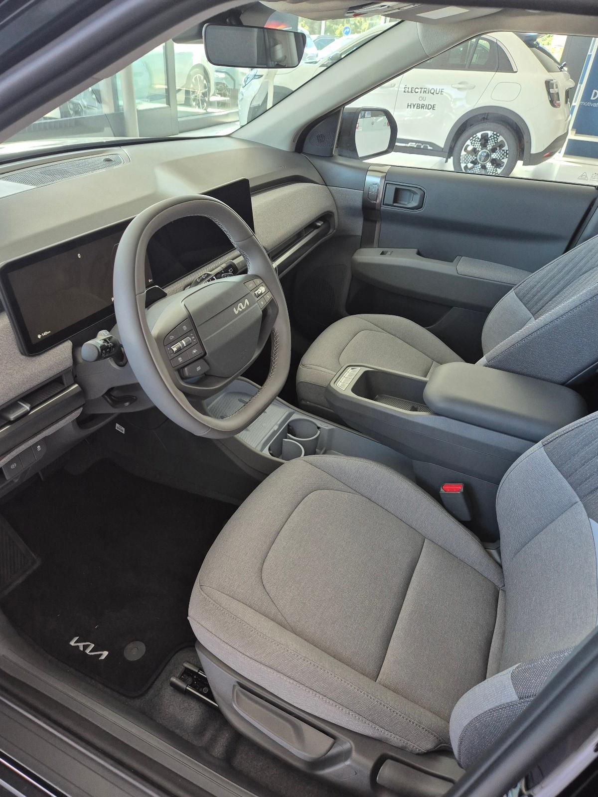 KIA EV3 81 kWh Earth-image-7