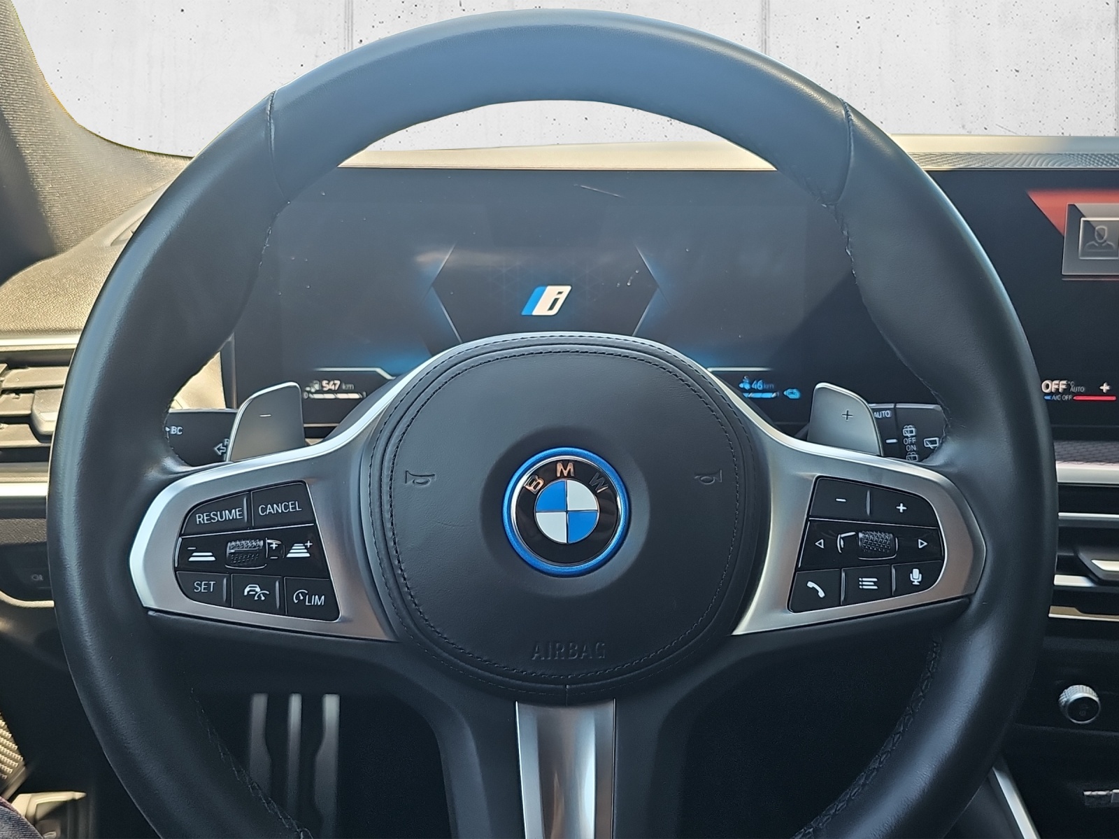 BMW 320e xDr Tour M Sport-image-11