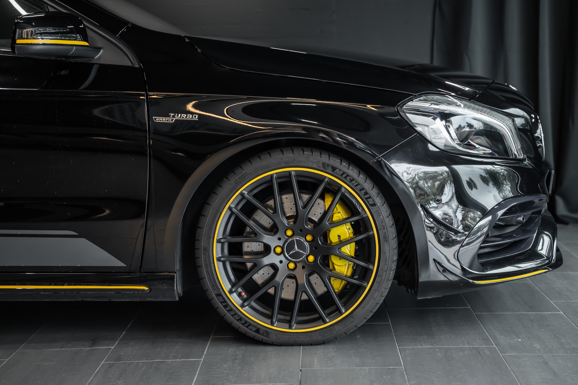 MERCEDES-BENZ A 45 AMG Yellow Night Edition 4Matic 7G-DCT / CH Auto / Limitiertes Fahrzeug / Garantie-image-3