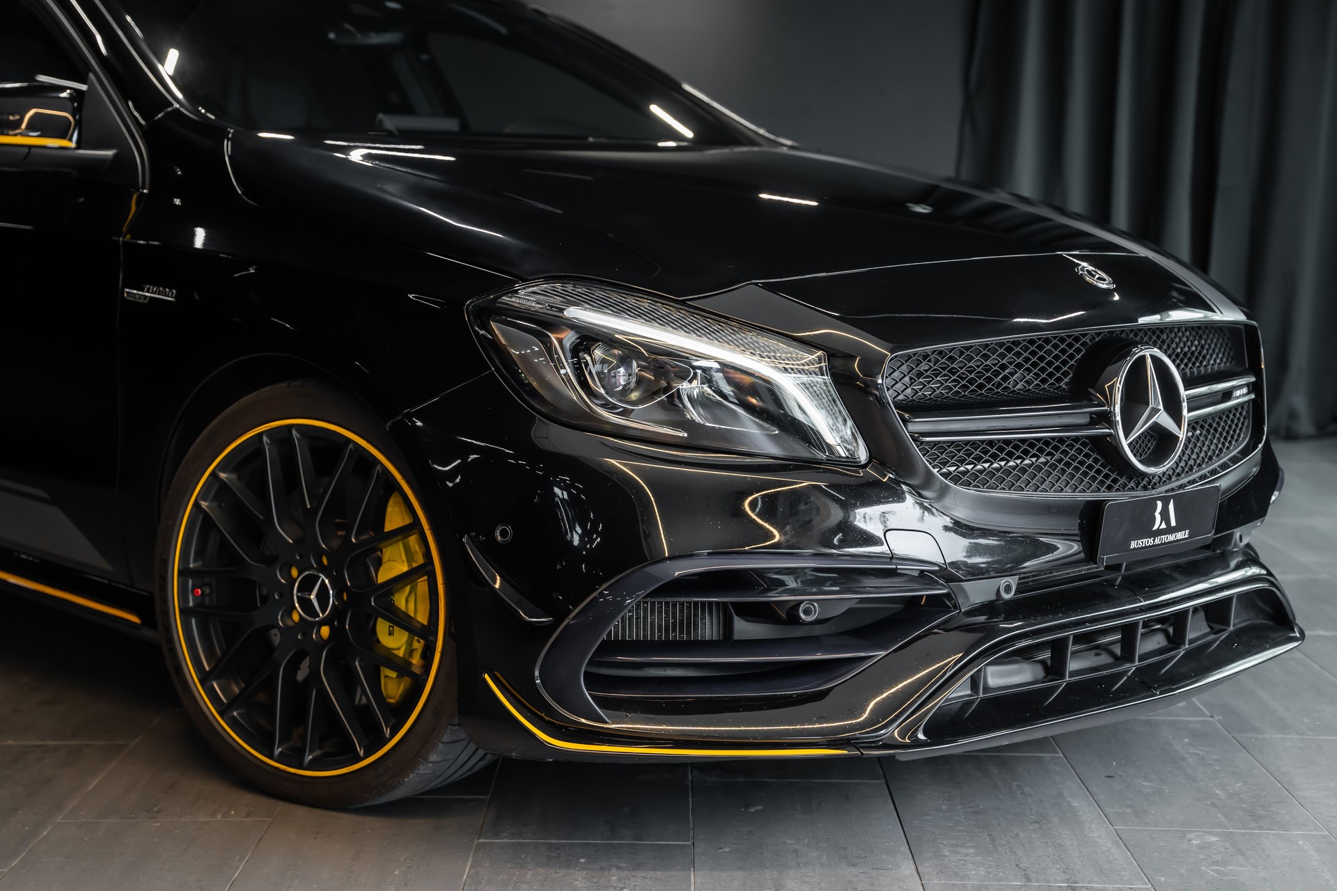 MERCEDES-BENZ A 45 AMG Yellow Night Edition 4Matic 7G-DCT / CH Auto / Limitiertes Fahrzeug / Garantie-image-1