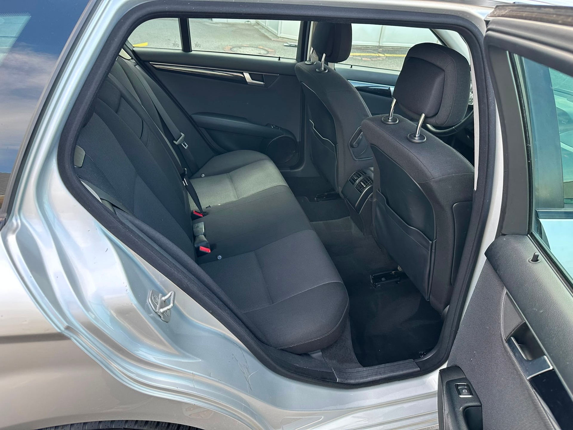 MERCEDES-BENZ C 200 CDI 7G-Tronic-image-12