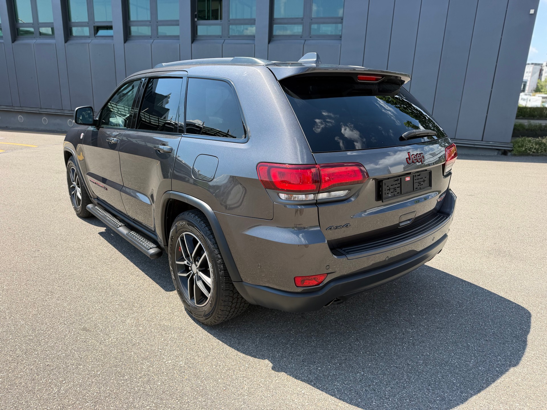 JEEP Grand Cherokee 3.0 CRD Trailhawk Automatic-image-6