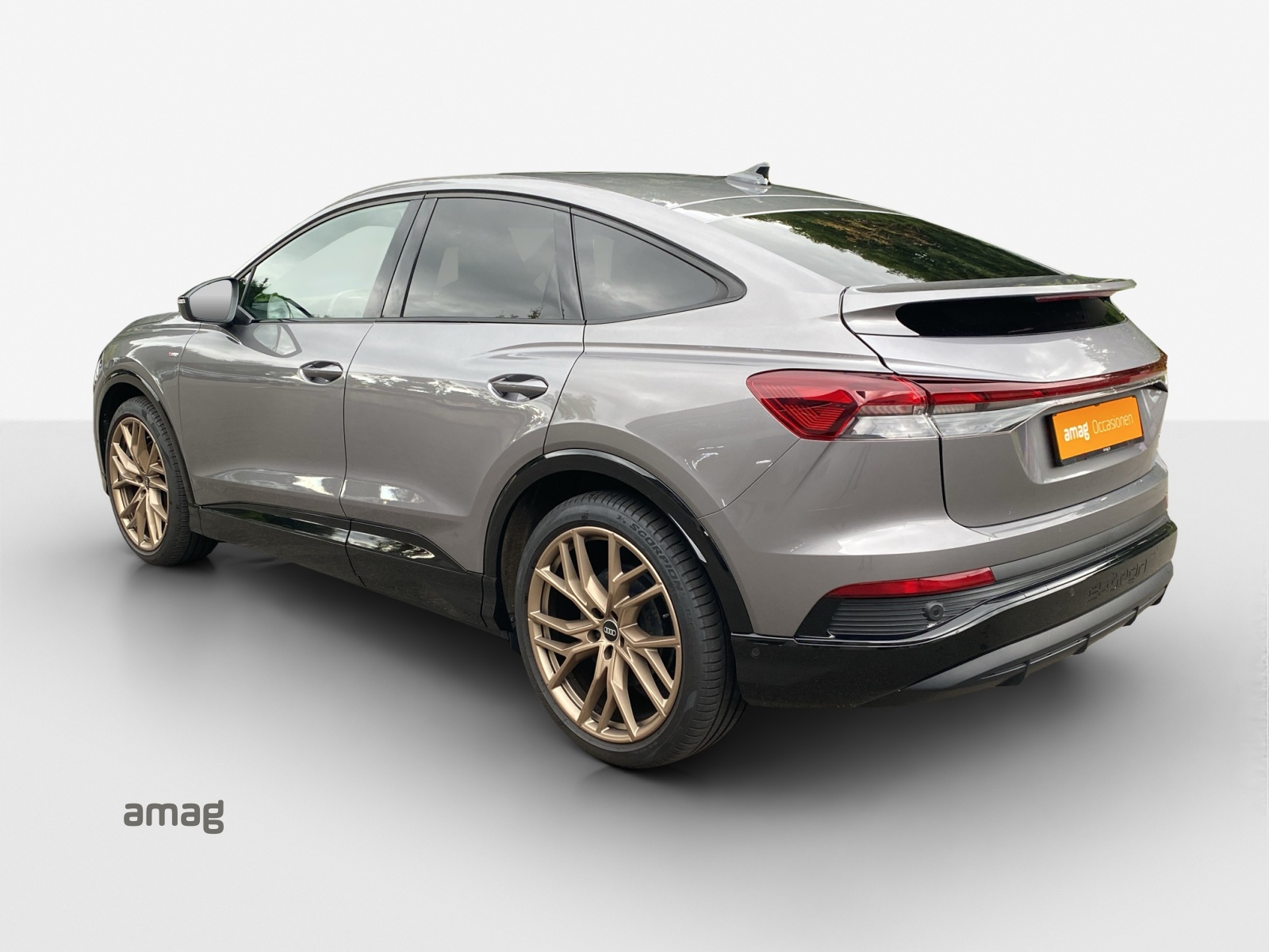AUDI Q4 Sportback e-tron 50 quattro-image-3