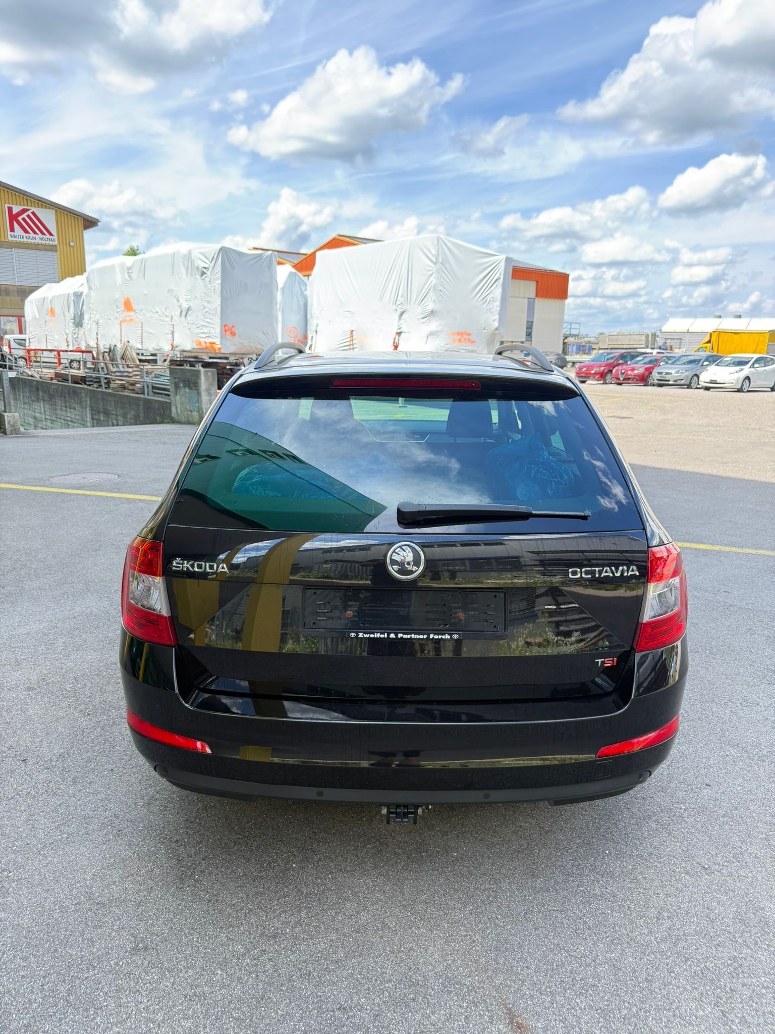 SKODA Octavia Combi 1.8 TSI Elegance-image-5