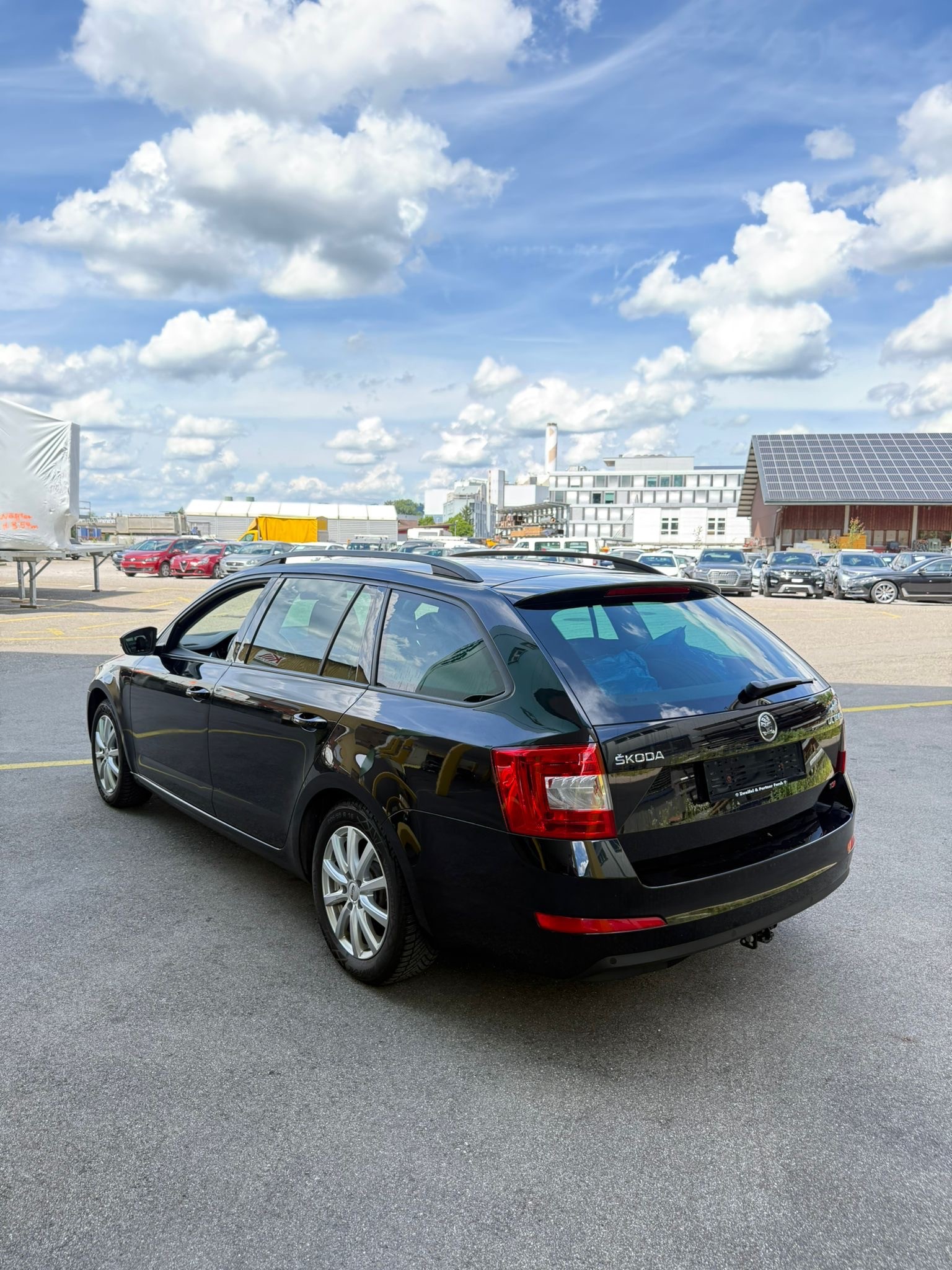 SKODA Octavia Combi 1.8 TSI Elegance-image-6