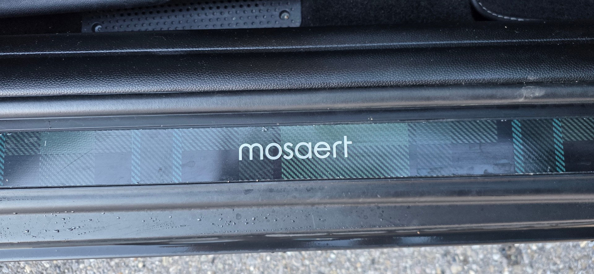MINI Cooper SE Mosaert Edition-image-8