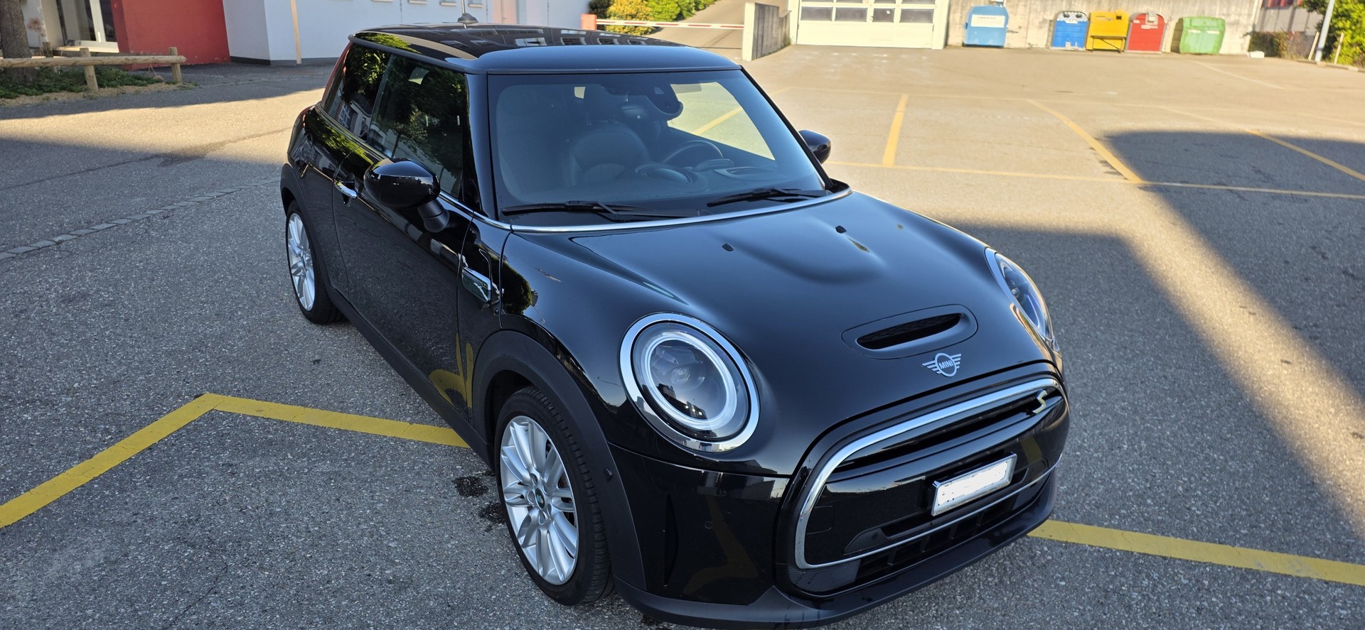 MINI Cooper SE Mosaert Edition-image-0