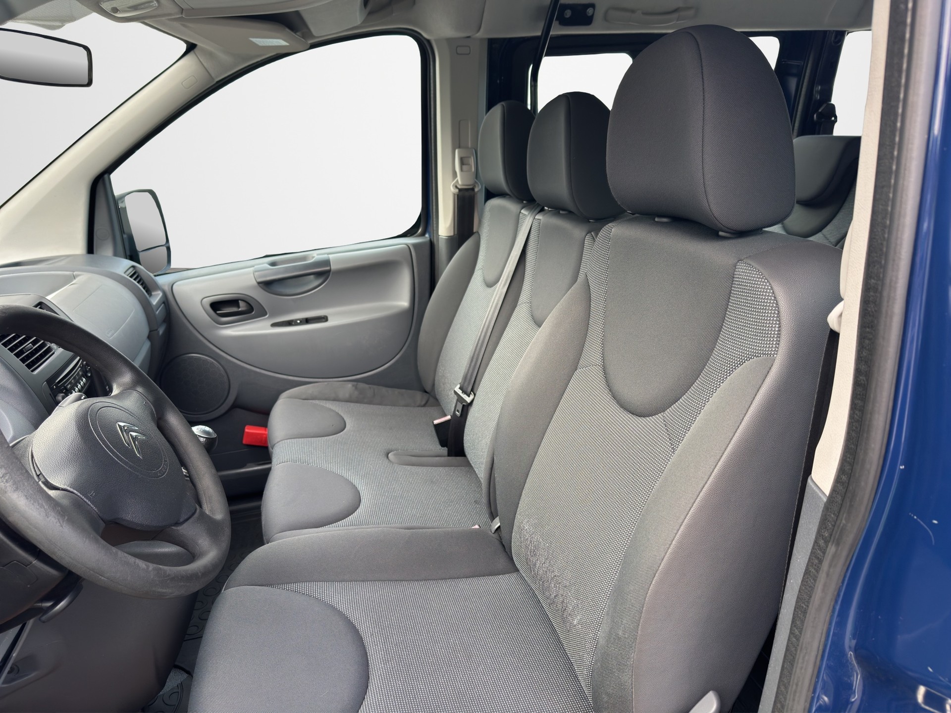 CITROEN Jumpy 2.0 HDi L2H1 Attraction-image-8