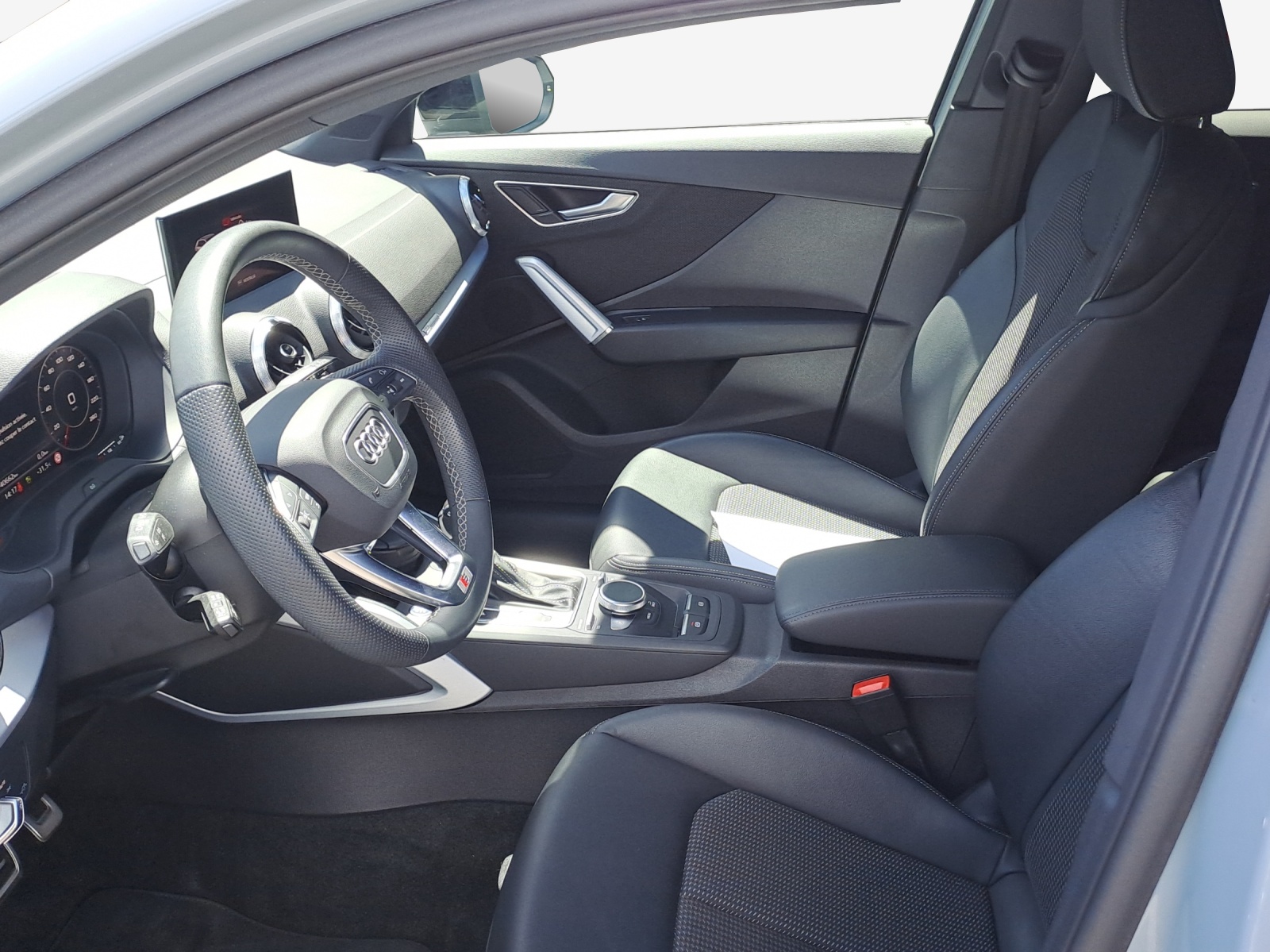 AUDI Q2 35 TFSI advanced S-tronic-image-7