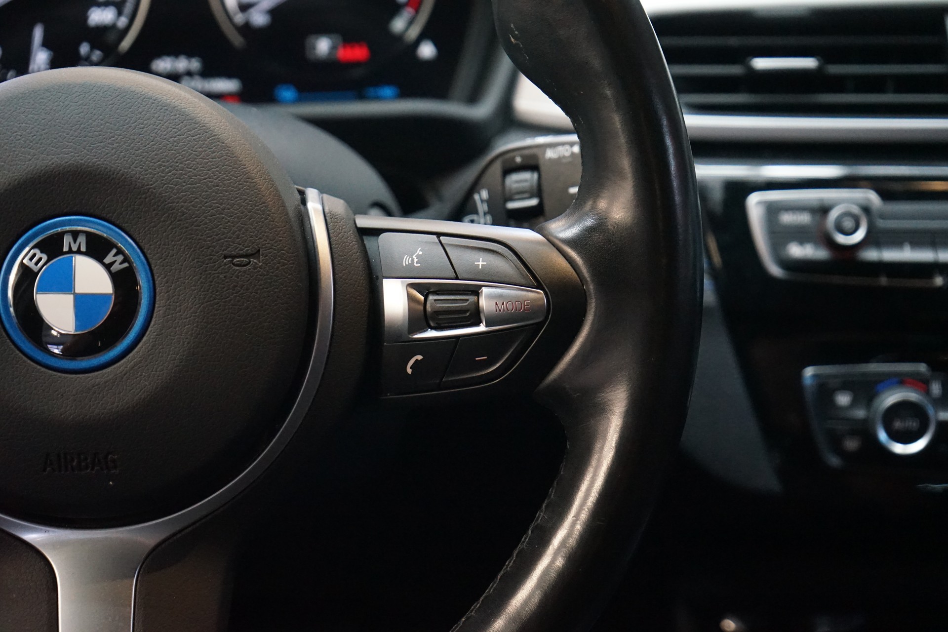 BMW X2 xDrive 25e M Sport X Steptronic-image-9