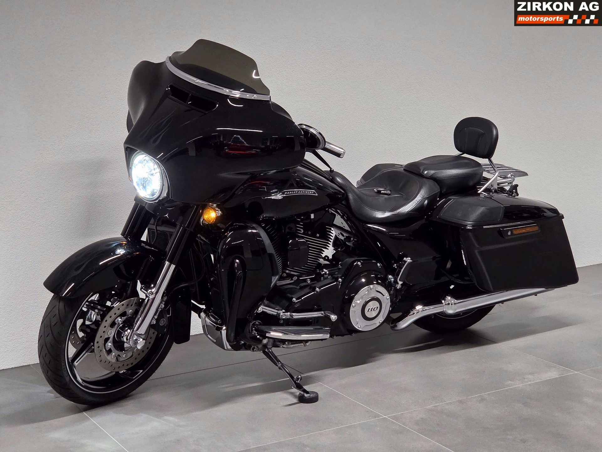 HARLEY-DAVIDSON FLHXSE Street Glide ABS CVO-image-7