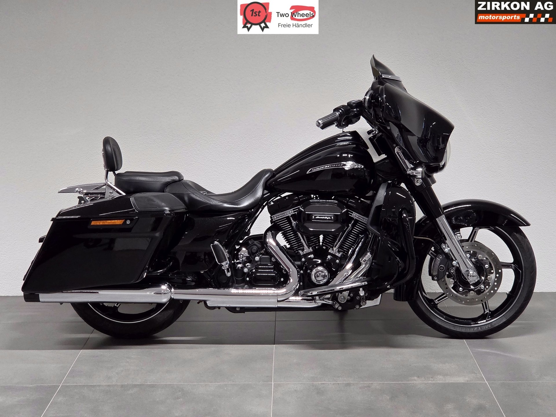 HARLEY-DAVIDSON FLHXSE Street Glide ABS CVO