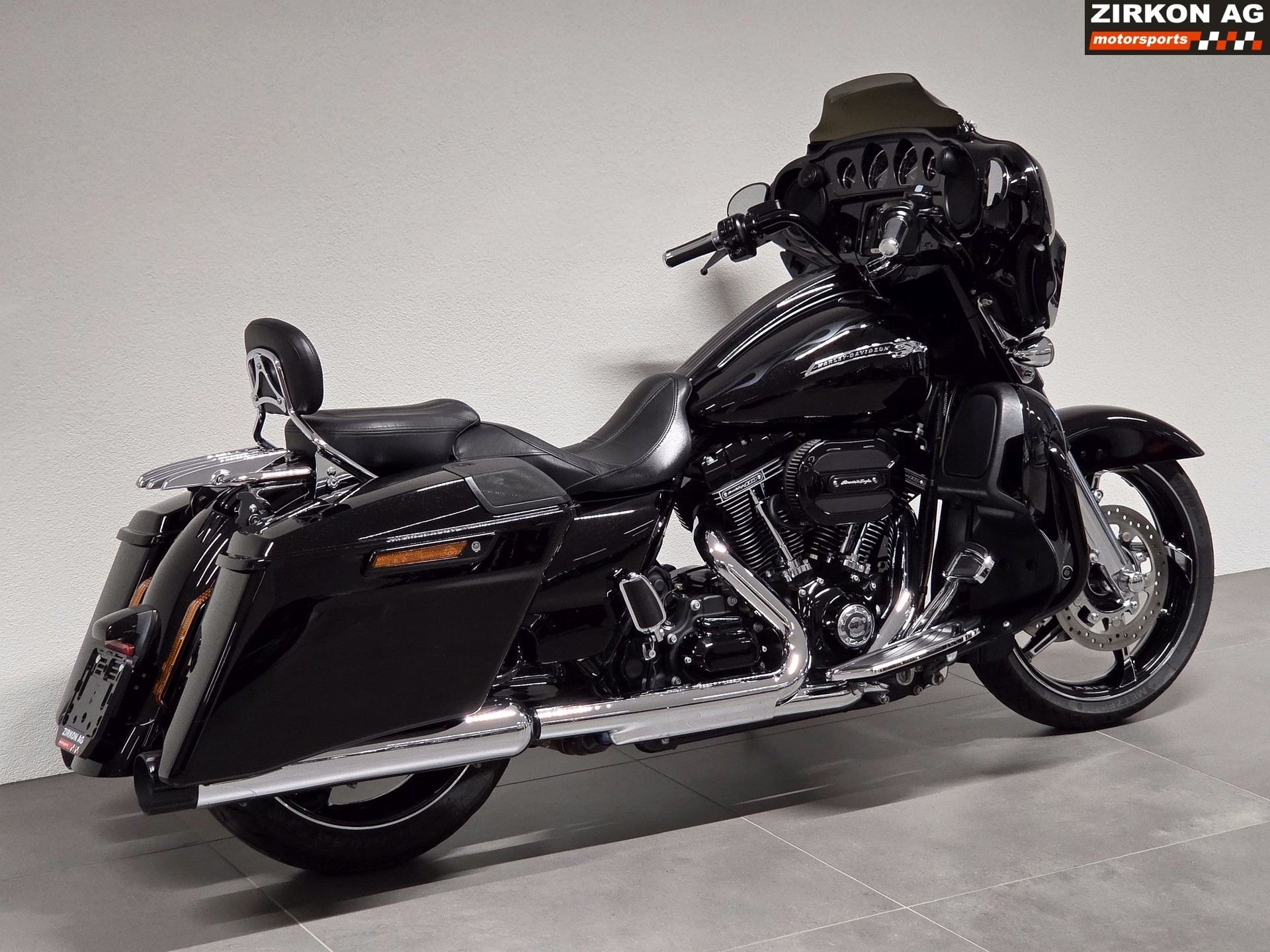 HARLEY-DAVIDSON FLHXSE Street Glide ABS CVO-image-4