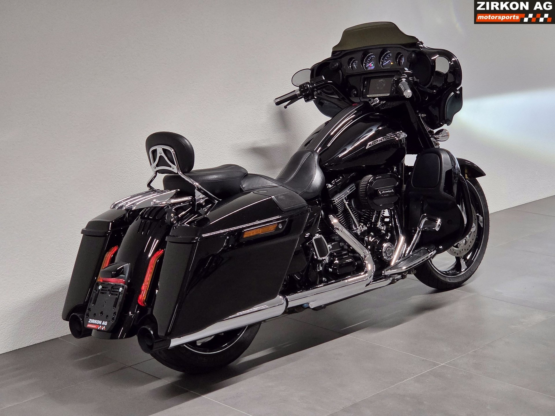 HARLEY-DAVIDSON FLHXSE Street Glide ABS CVO-image-5