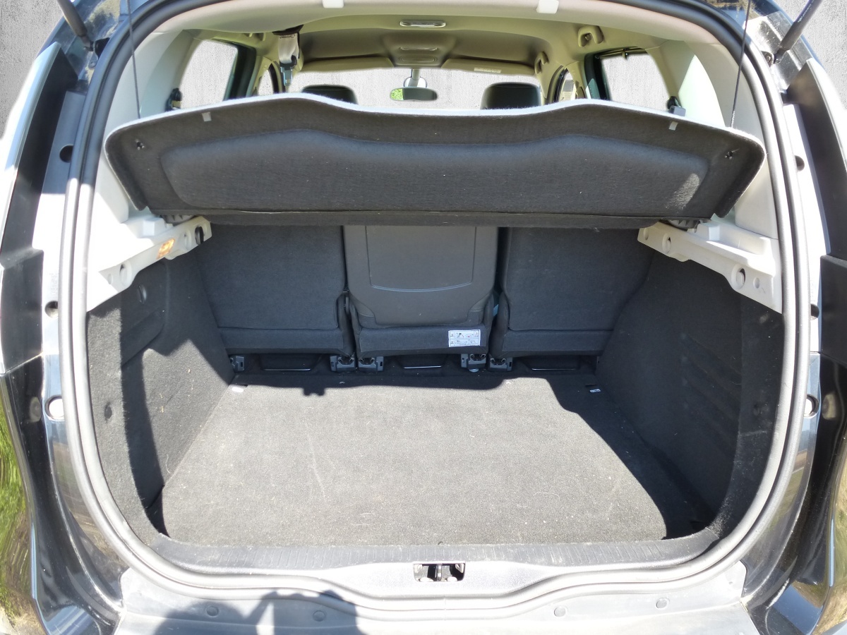 RENAULT Scénic 1.5 dCi Bose EDC-image-13