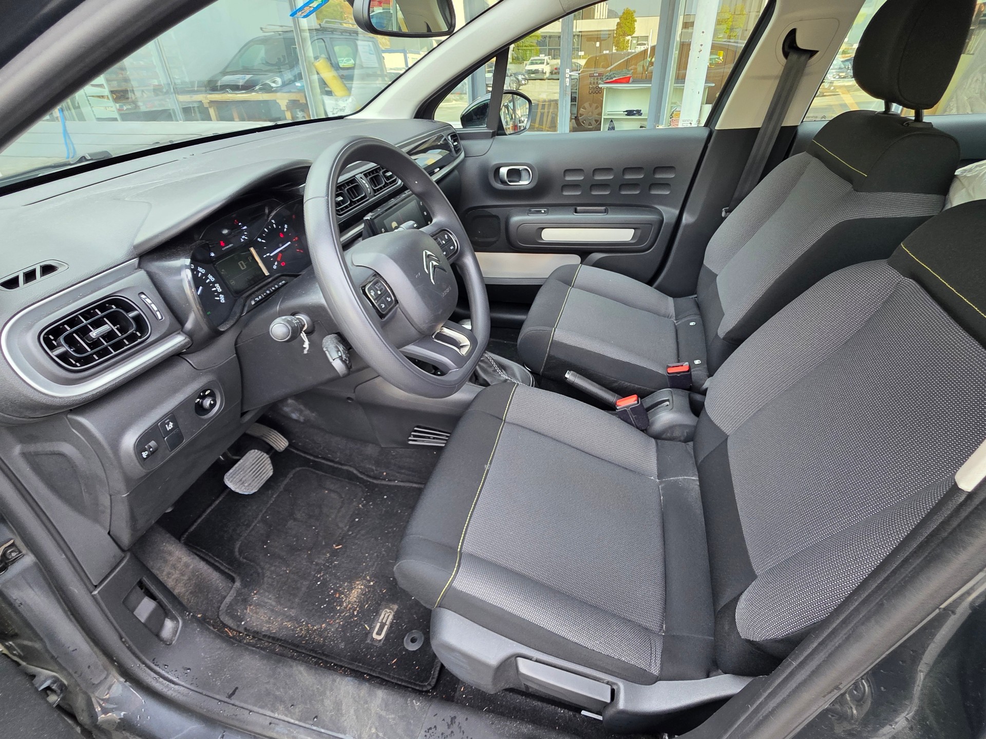 CITROEN C3 1.2i PureTech Feel EAT-image-9