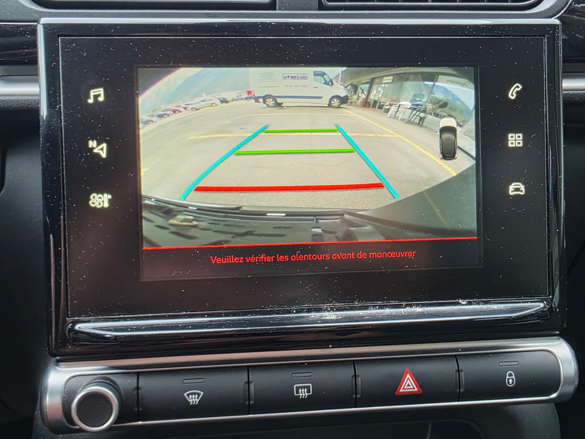 CITROEN C3 1.2i PureTech Feel EAT-image-10