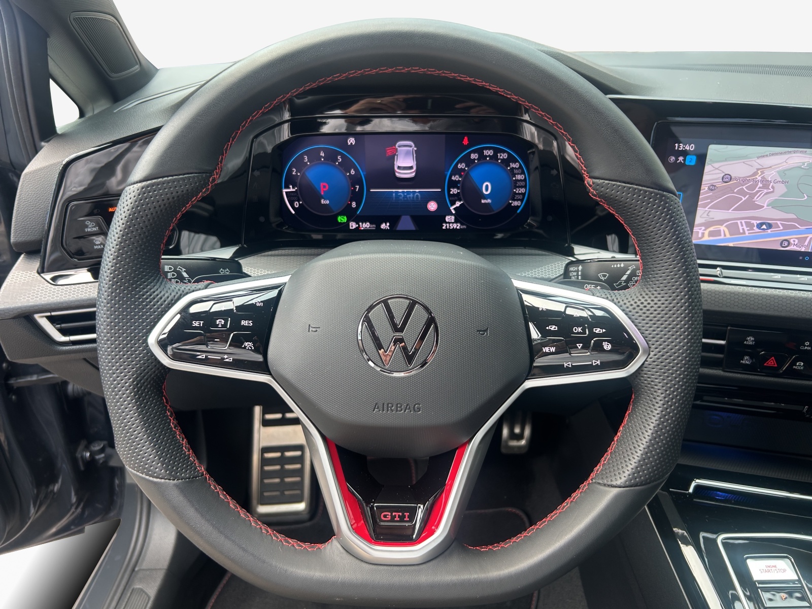 VW Golf 2.0 TSI GTI Clubsport DSG-image-9