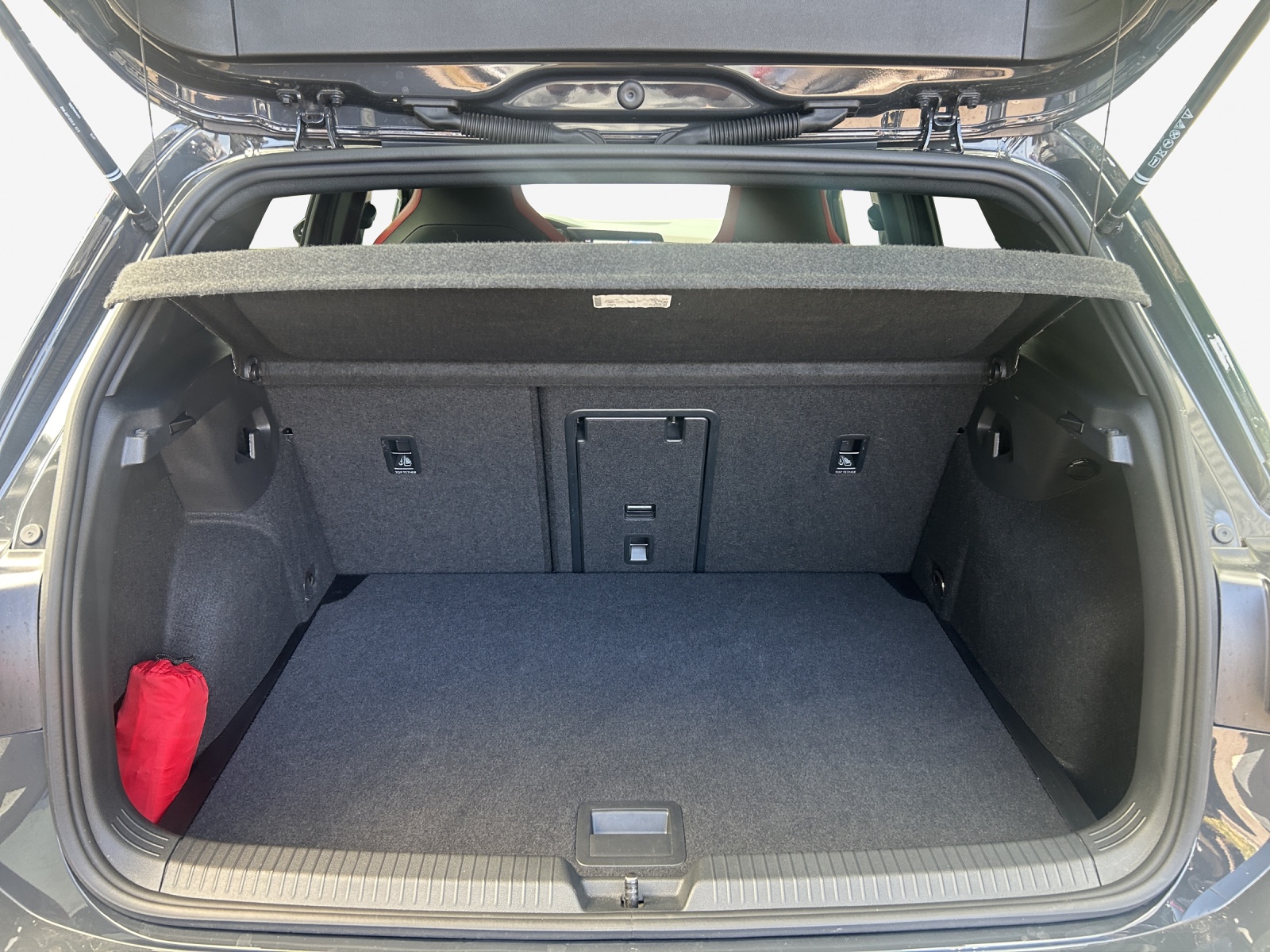 VW Golf 2.0 TSI GTI Clubsport DSG-image-12