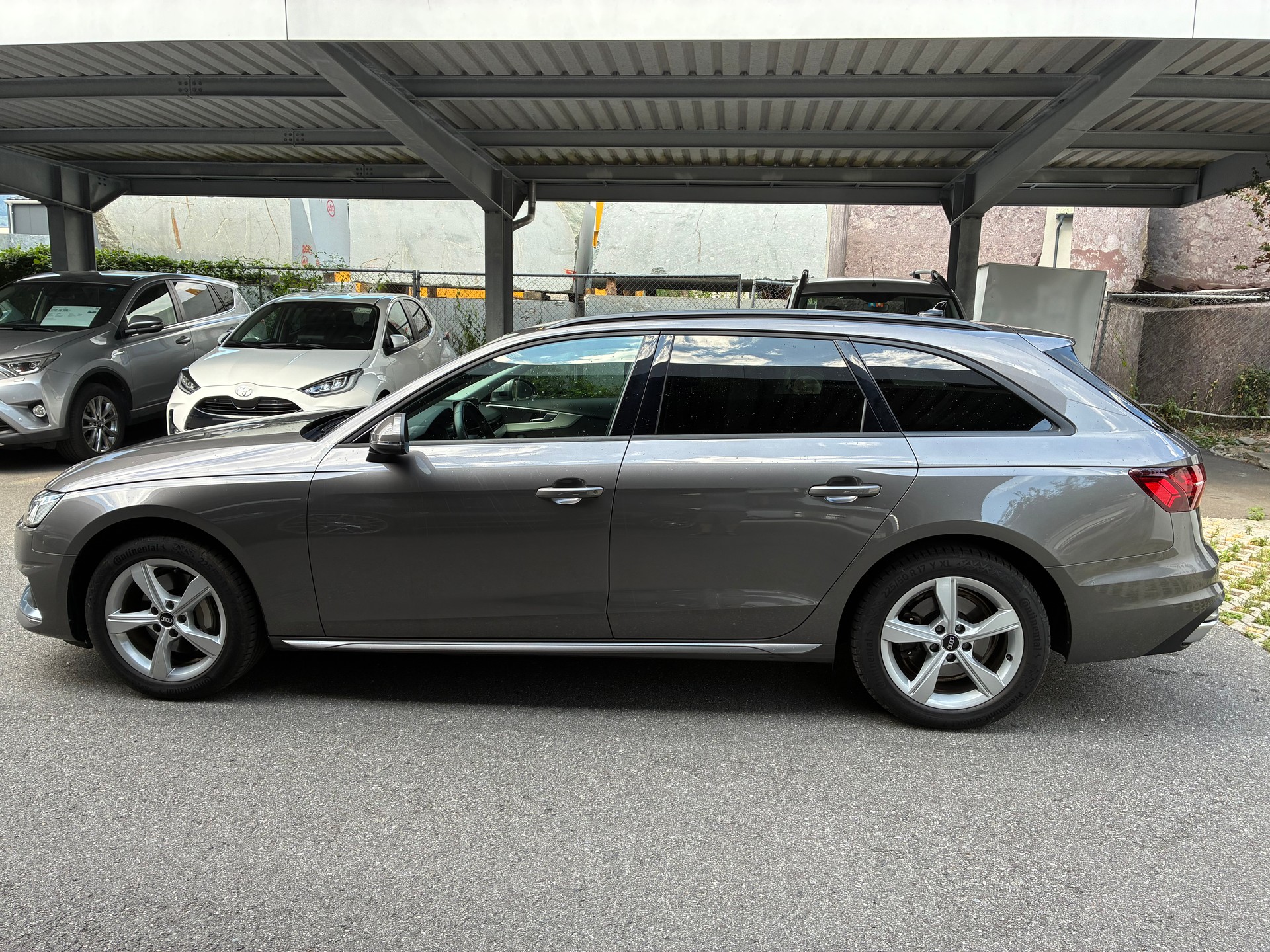 AUDI A4 Avant 40 TDI advanced Attraction quattro S-tronic-image-3