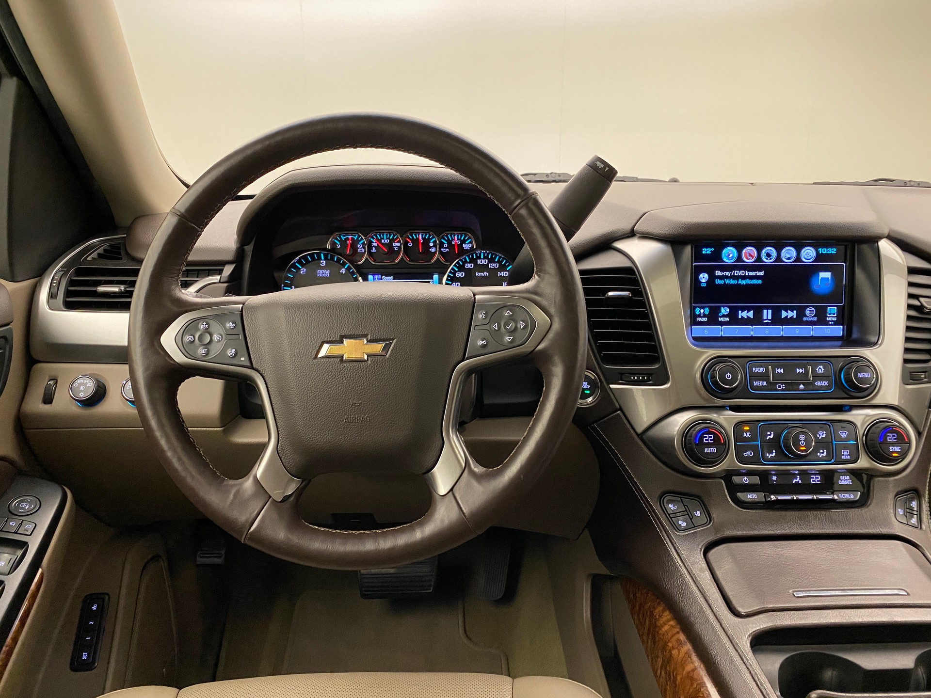 CHEVROLET Suburban 5.3 Premier-image-7