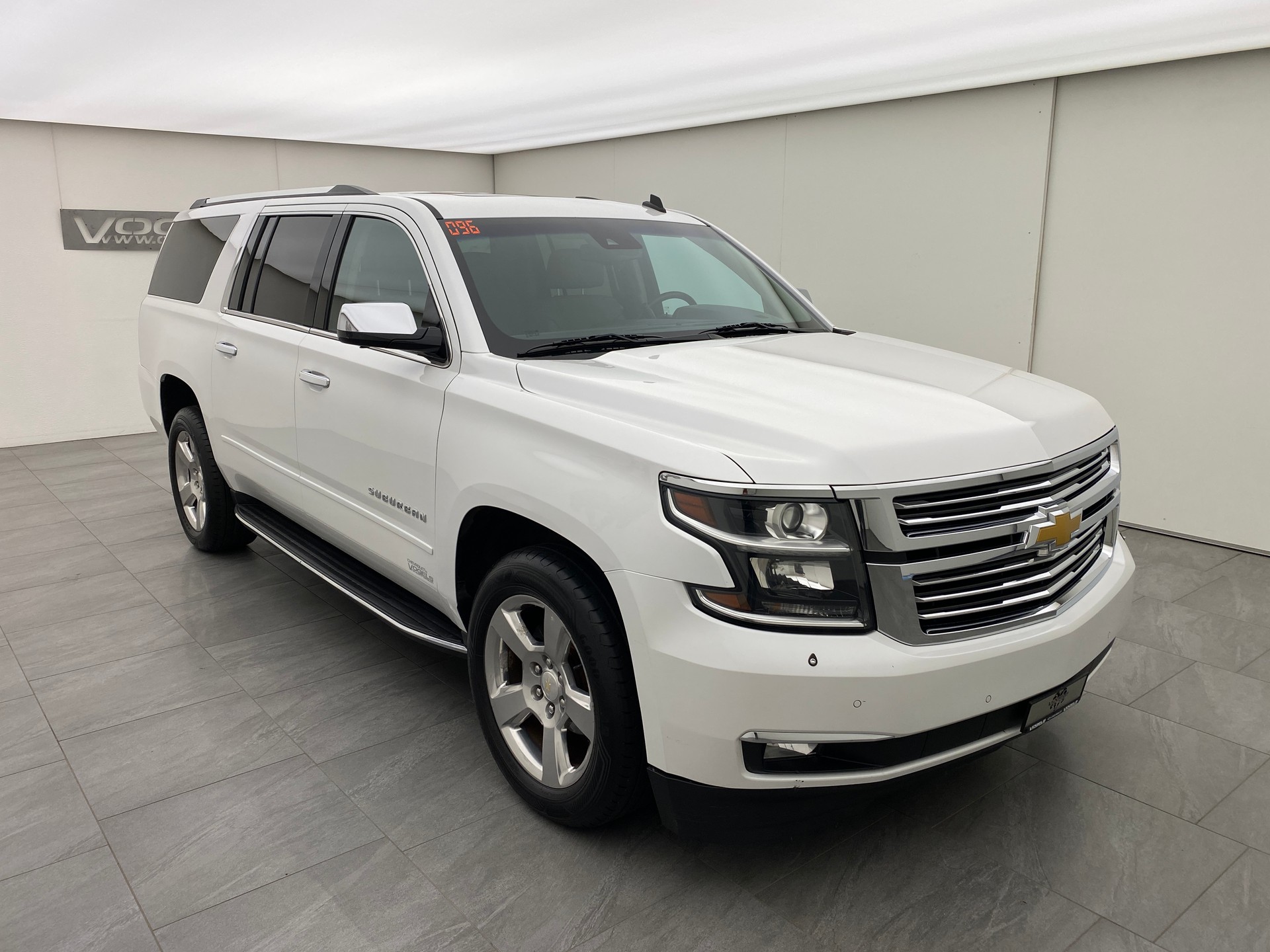 CHEVROLET Suburban 5.3 Premier-image-2