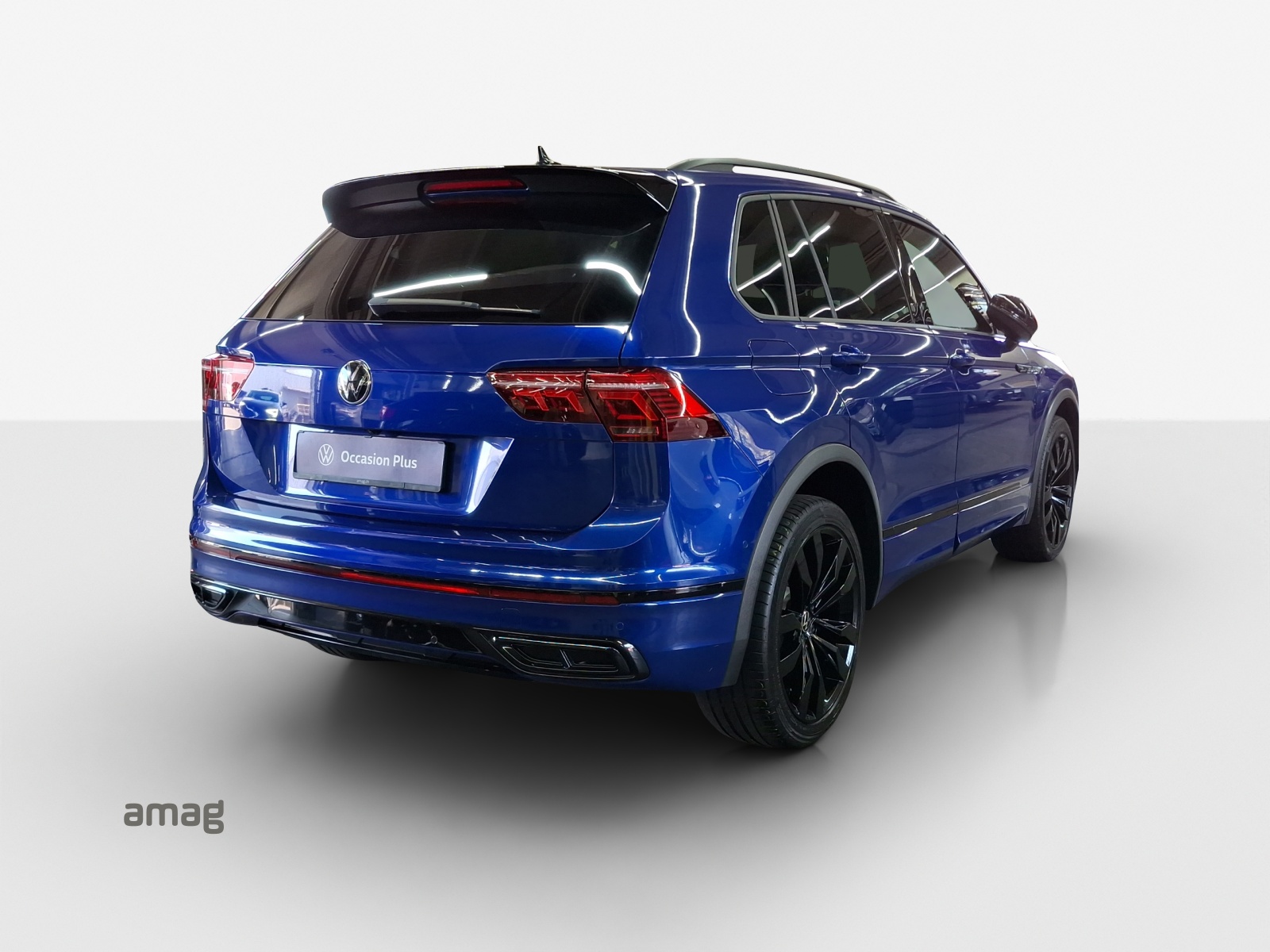 VW Tiguan 2.0TSI R-Line 4Motion DSG-image-4