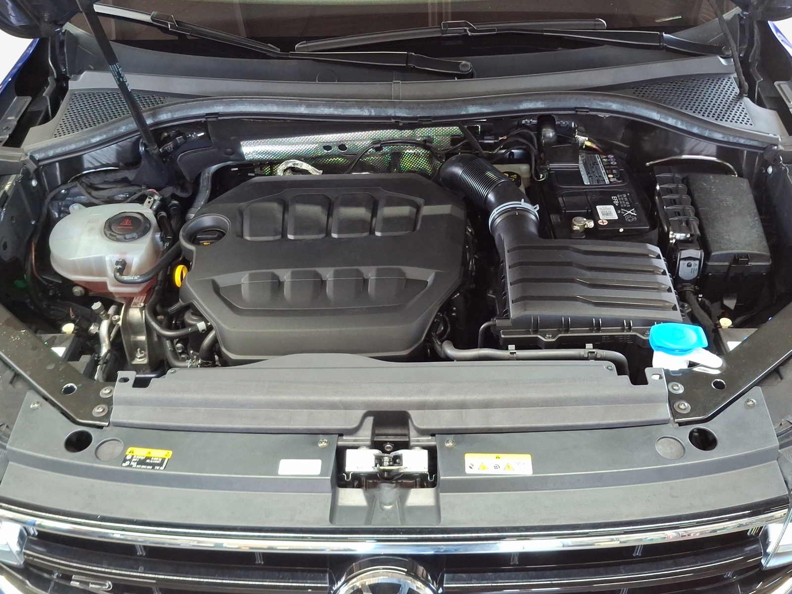 VW Tiguan 2.0TSI R-Line 4Motion DSG-image-15
