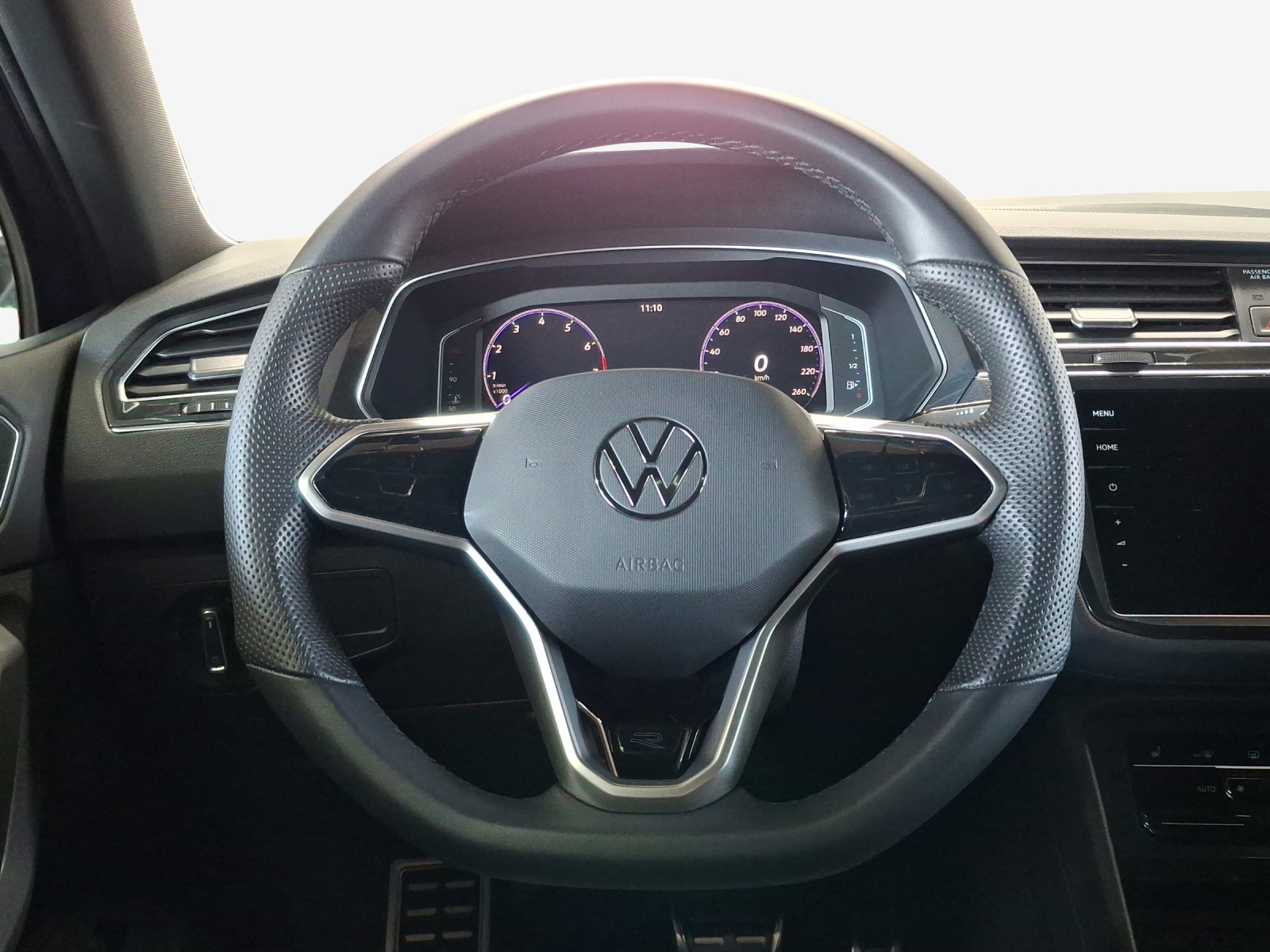 VW Tiguan 2.0TSI R-Line 4Motion DSG-image-9