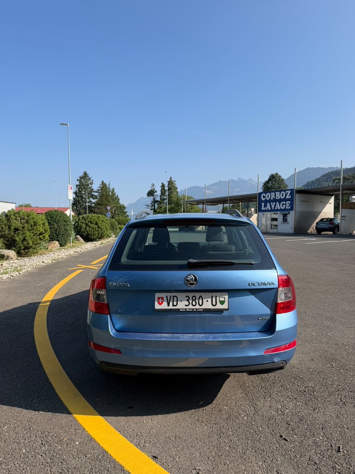 SKODA Octavia Combi 1.6 TDI Style 4x4-image-5
