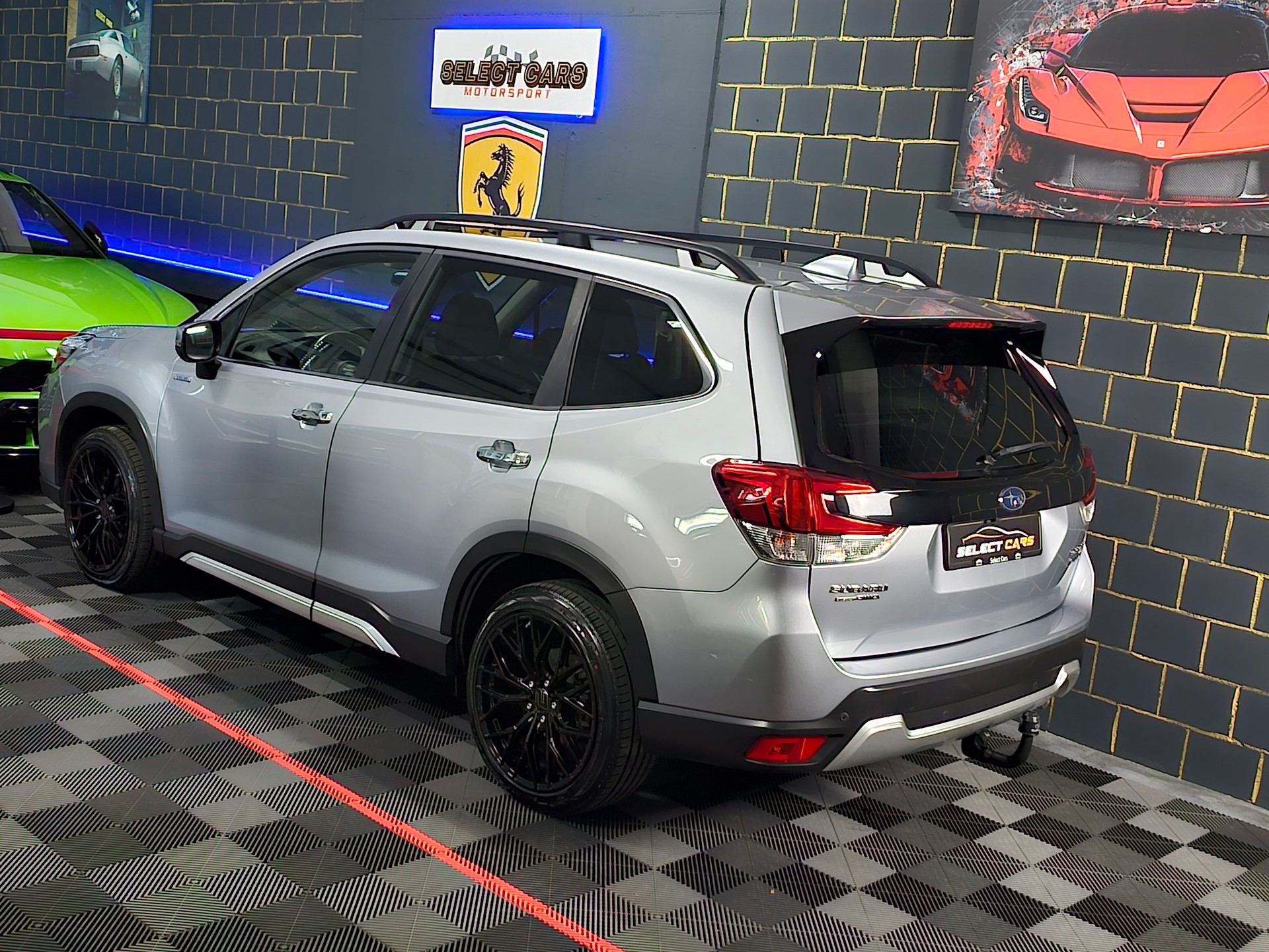 SUBARU Forester 2.0i e-Boxer Luxury Lineartronic-image-5