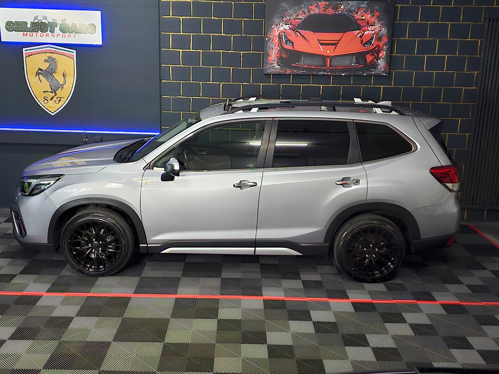 SUBARU Forester 2.0i e-Boxer Luxury Lineartronic-image-1