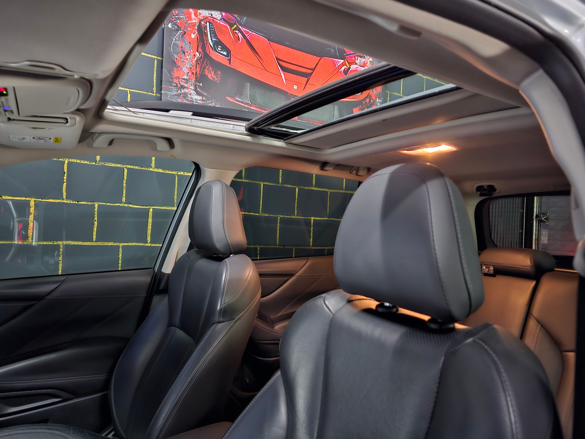 SUBARU Forester 2.0i e-Boxer Luxury Lineartronic-image-10