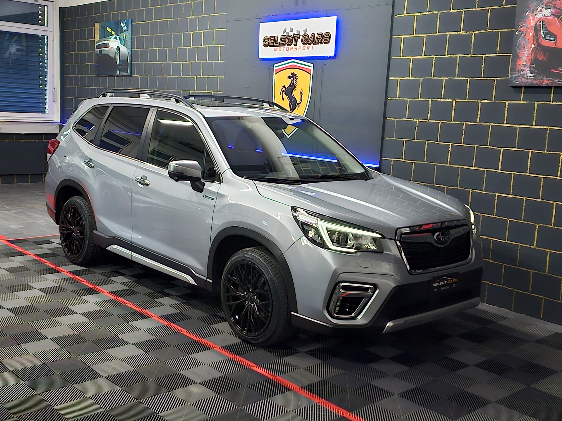 SUBARU Forester 2.0i e-Boxer Luxury Lineartronic-image-0