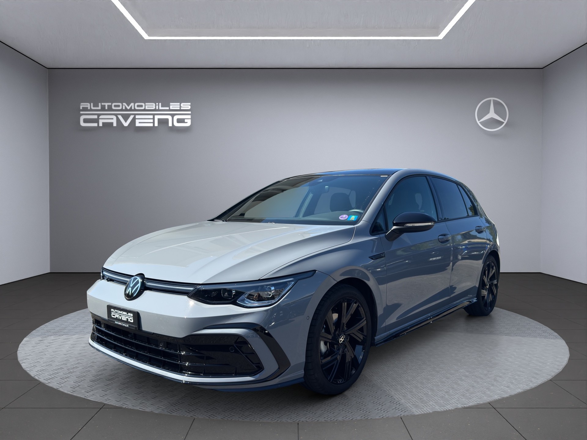 VW Golf 1.5 eTSI mHEV ACT R-Line DSG-image-0