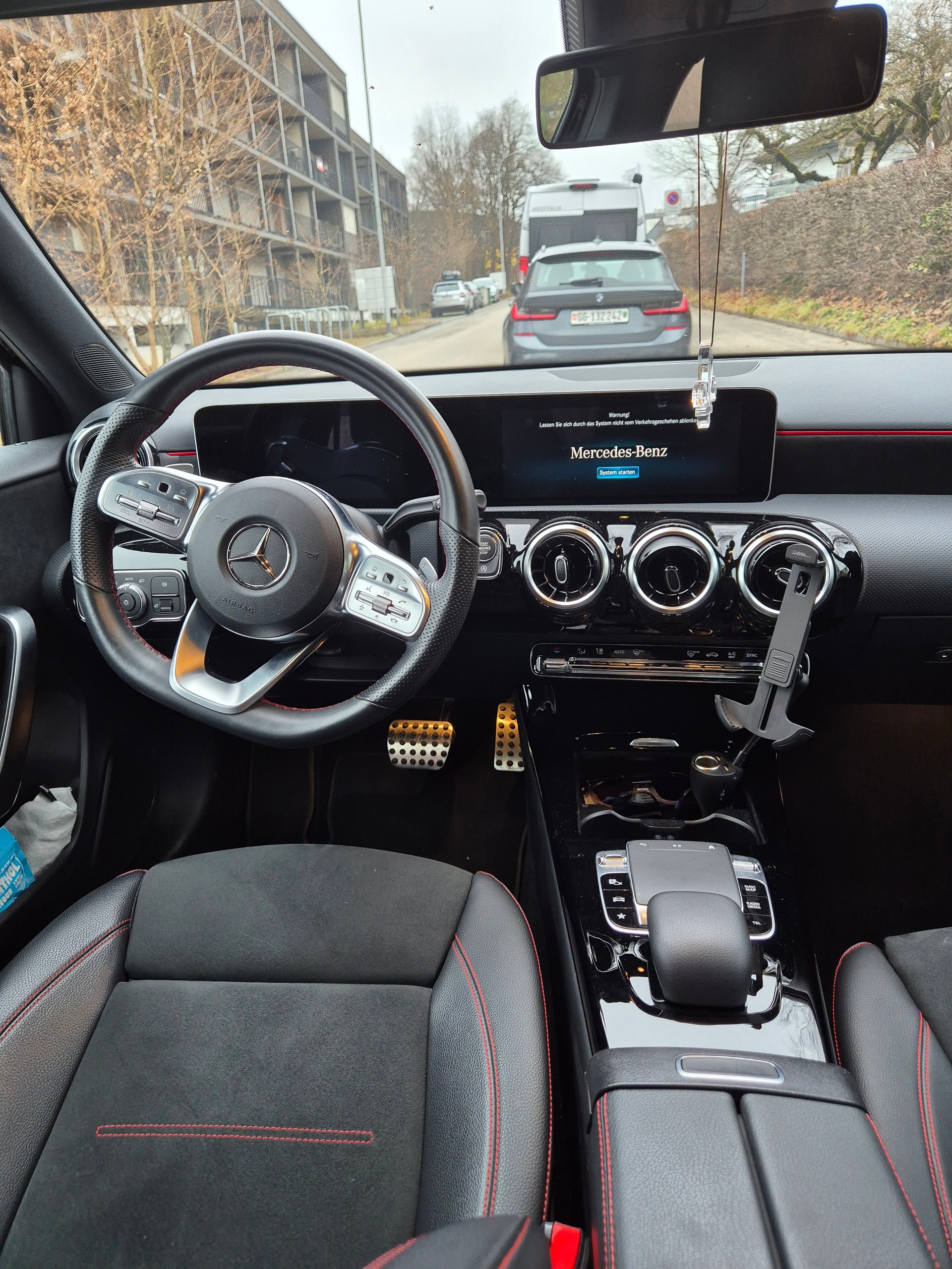 MERCEDES-BENZ A 200-image-3