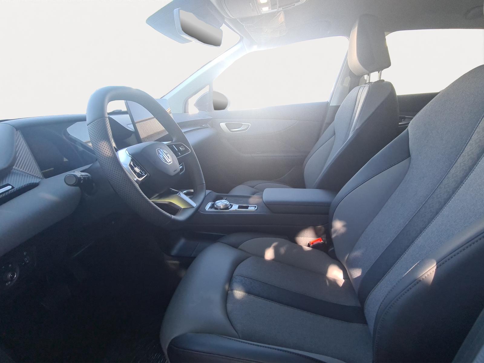 MG 4 EV 64kWh Premium Facelift-image-12