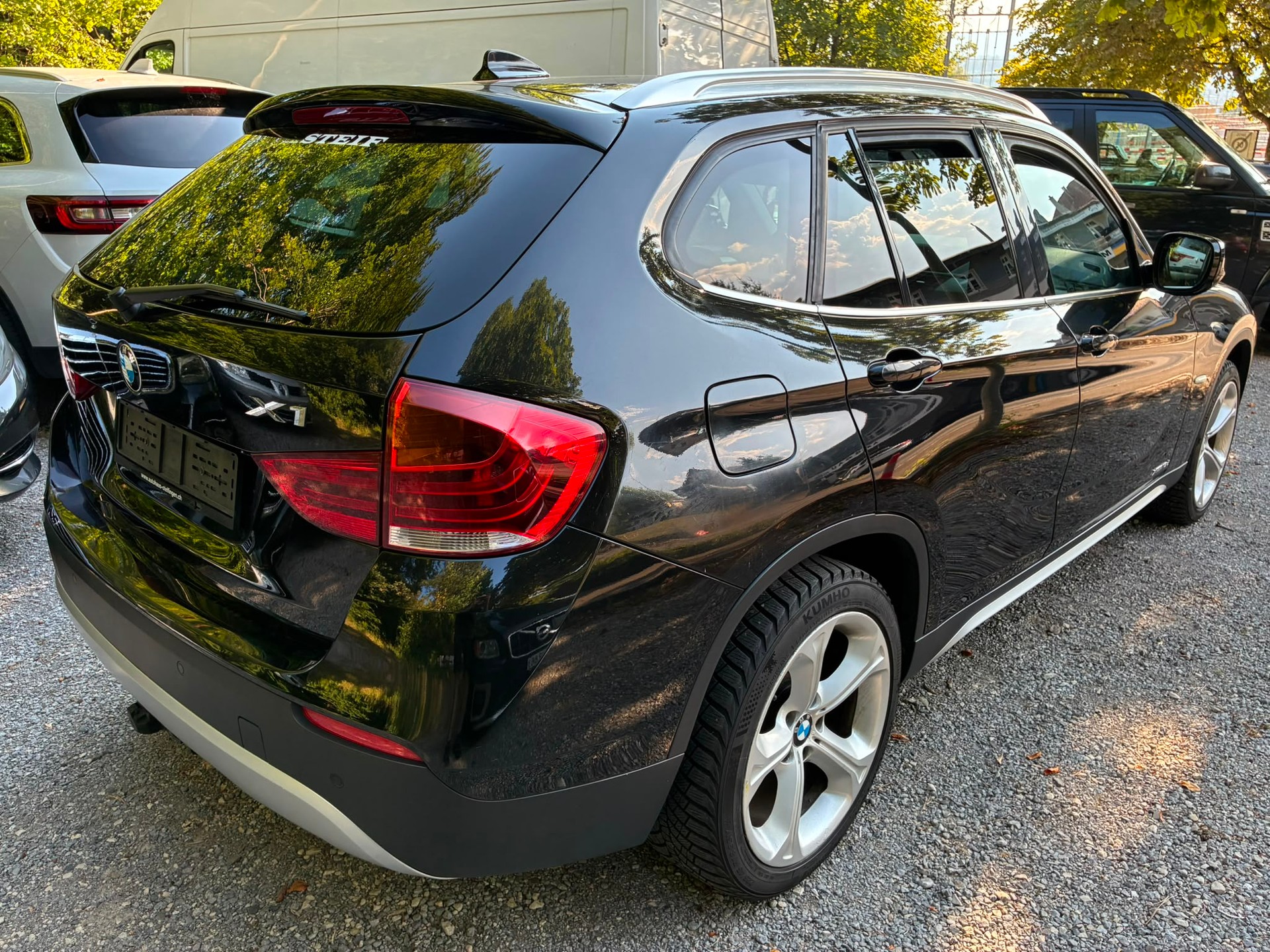 BMW X1 xDrive 18d-image-4