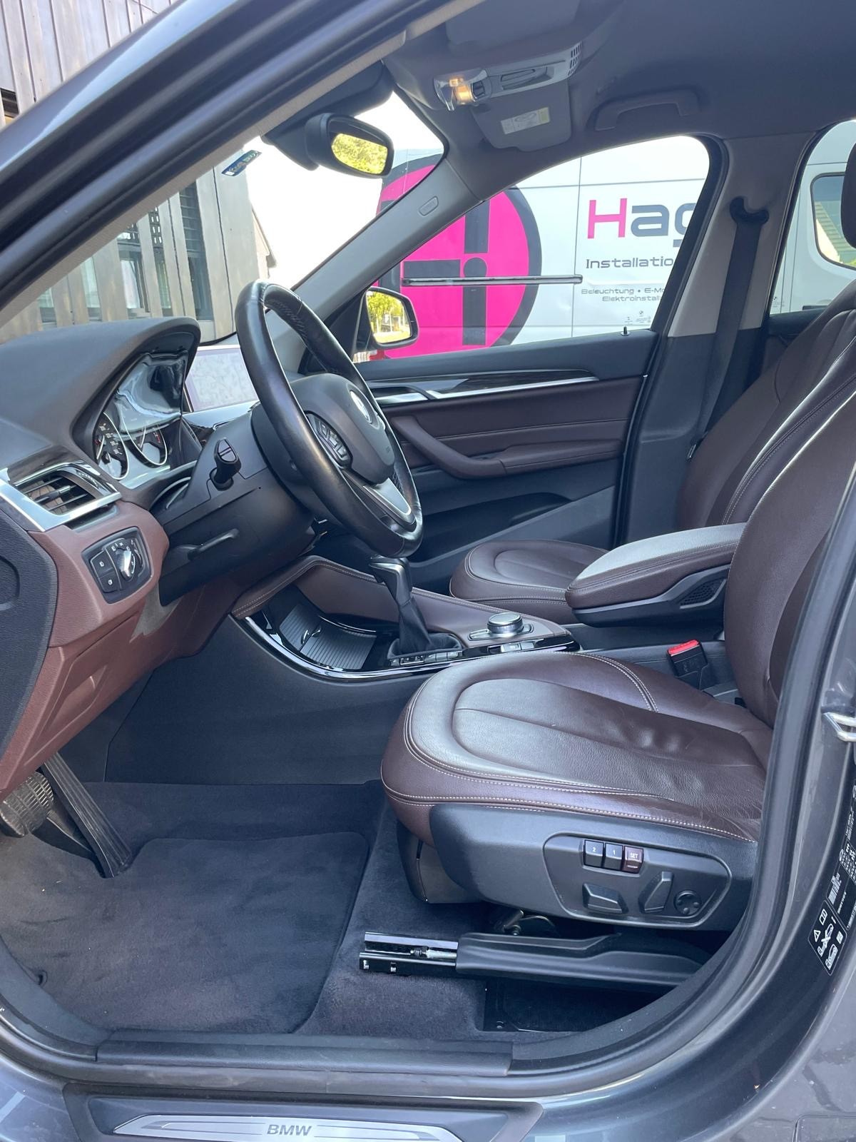 BMW X1 xDrive 25i Steptronic-image-13