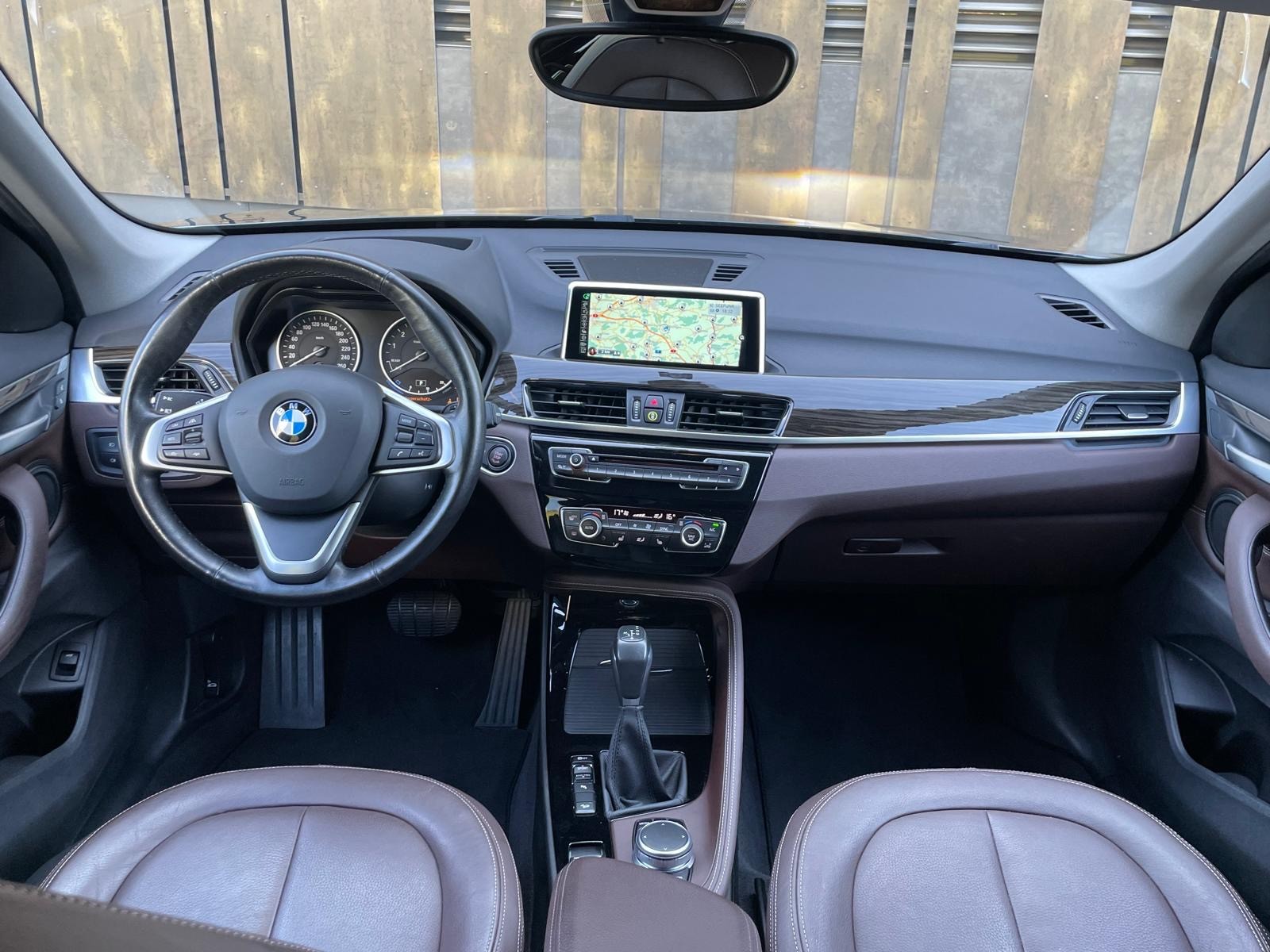 BMW X1 xDrive 25i Steptronic-image-15