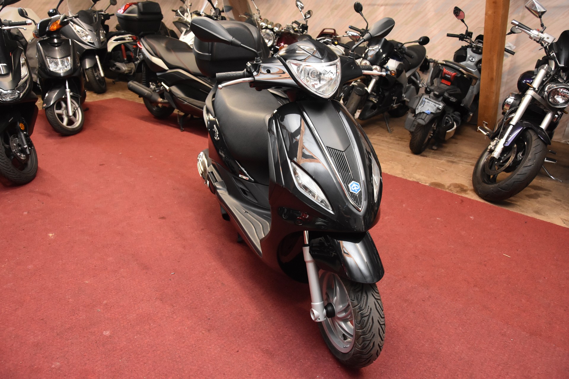 PIAGGIO Fly 125 i.e. 3V-image-4