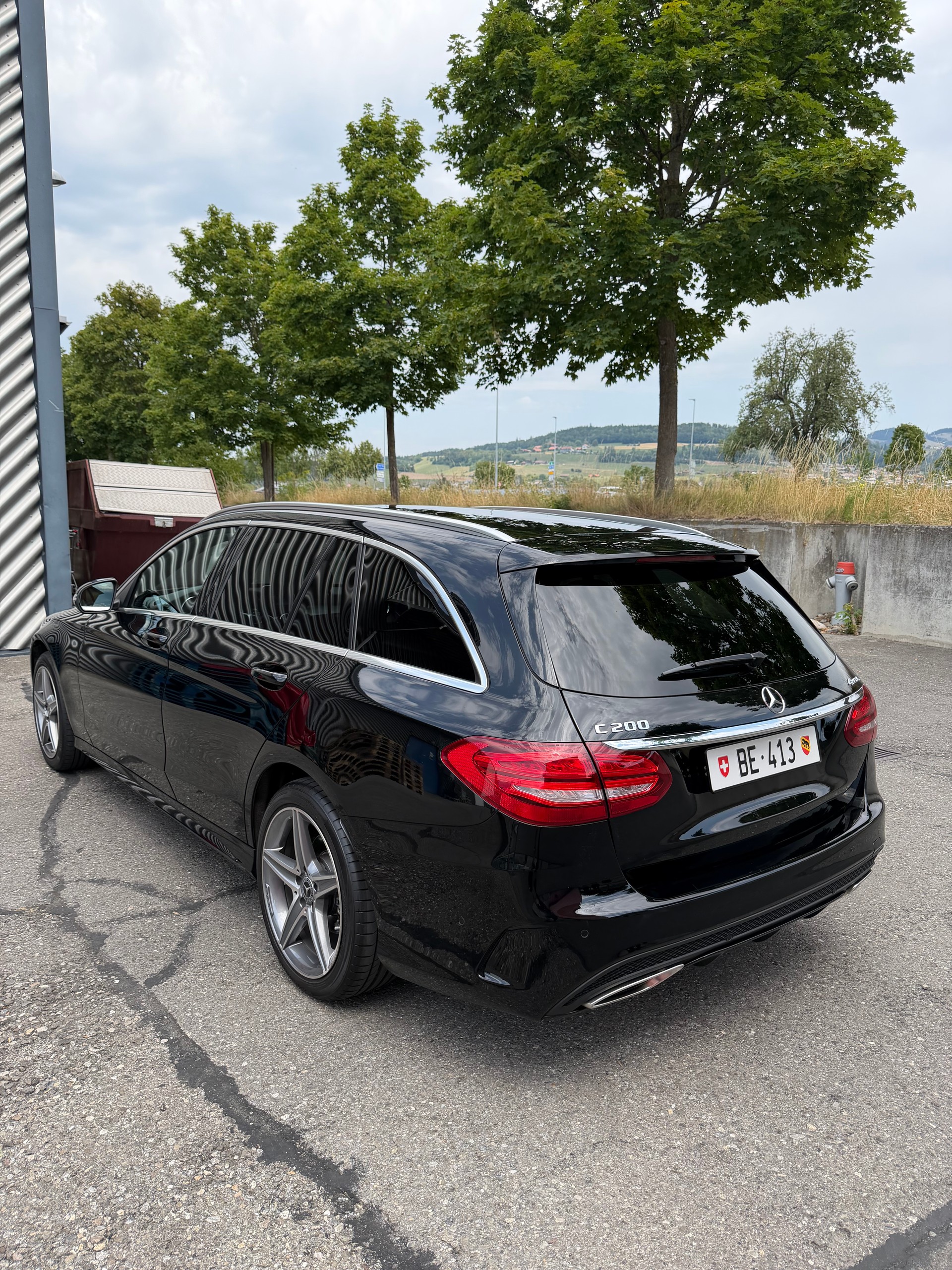 MERCEDES-BENZ C 200 AMG Line 4matic-image-1